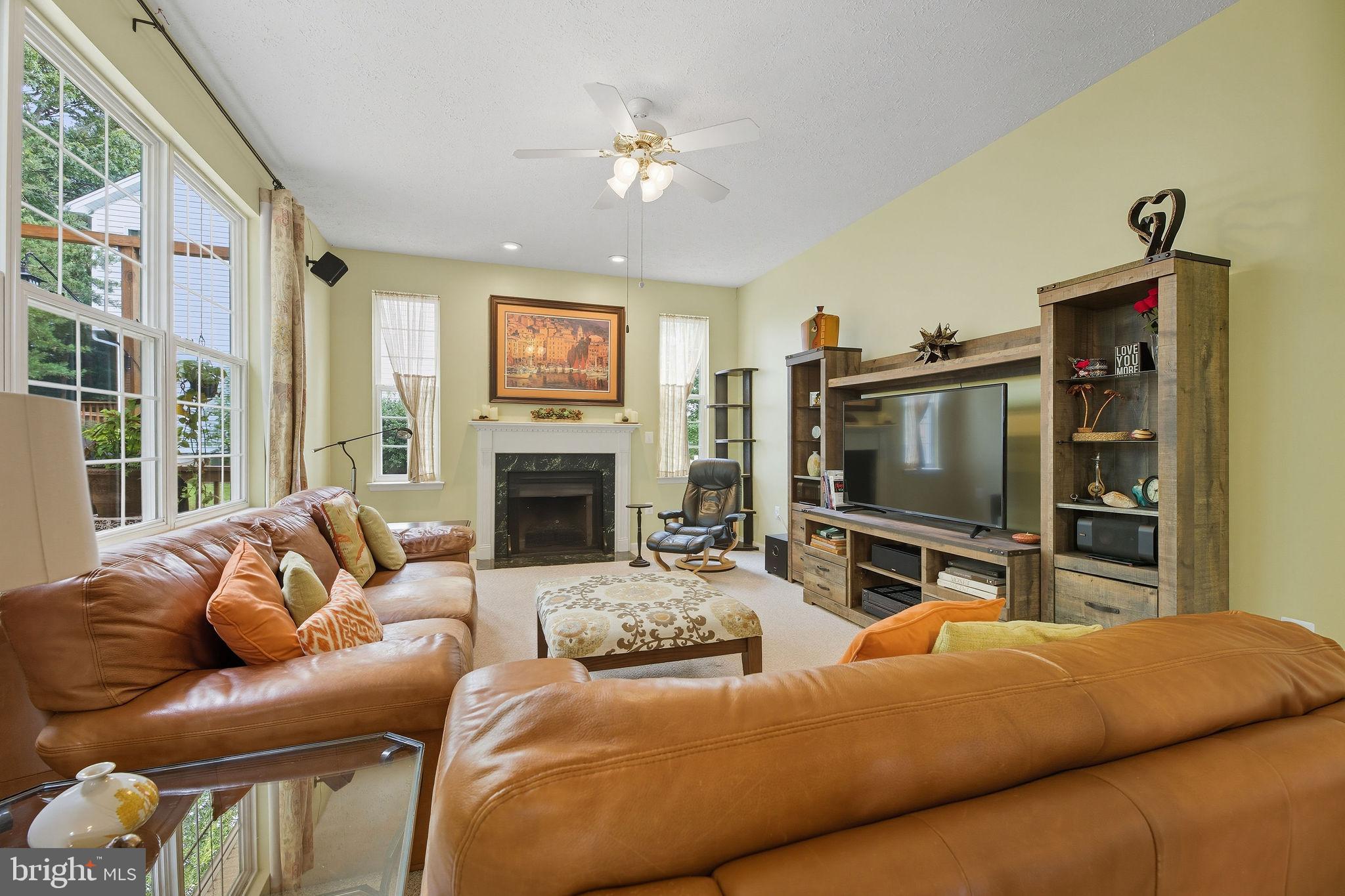 WILLOW WOODS - Residential