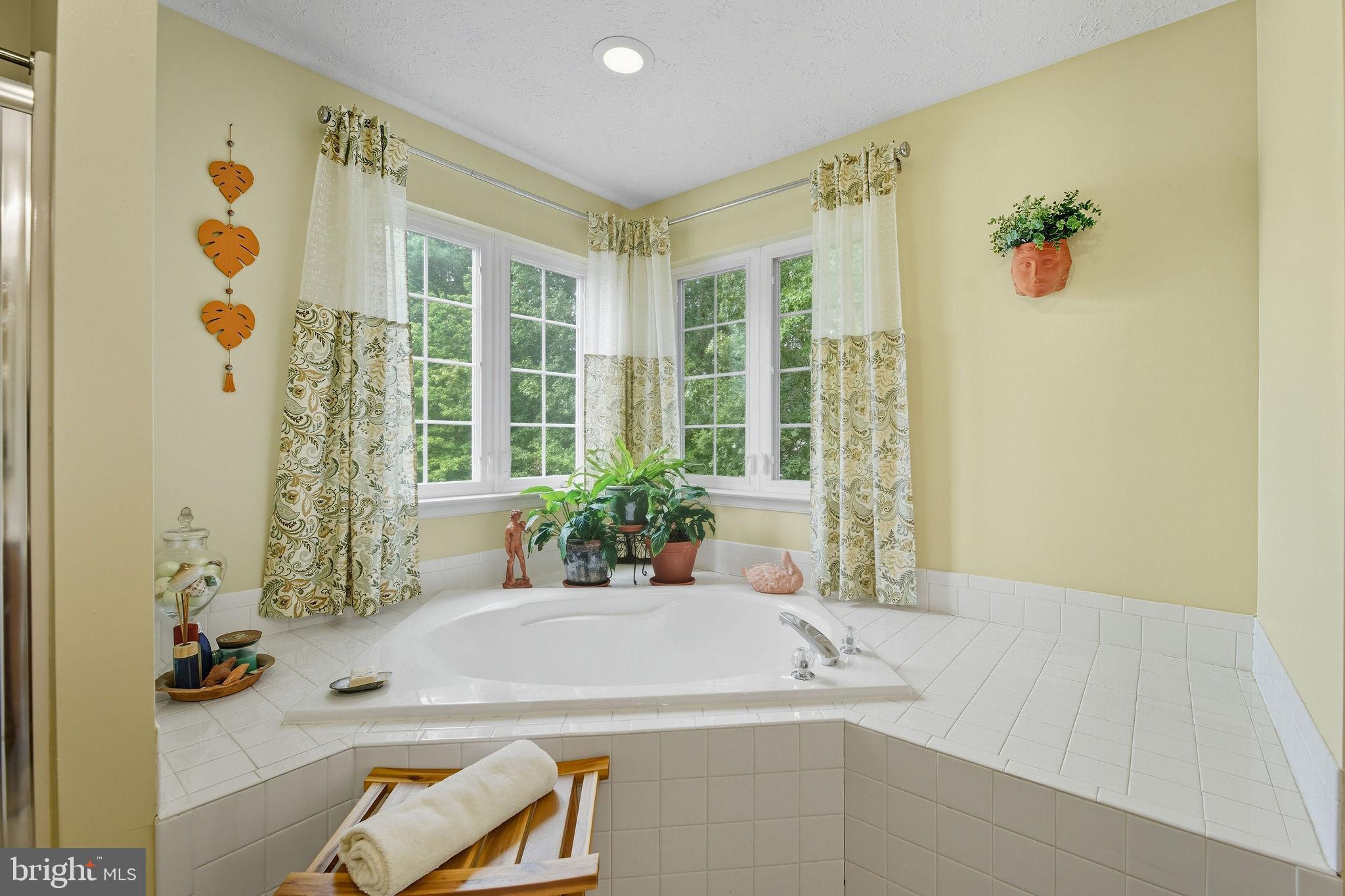 WILLOW WOODS - Residential