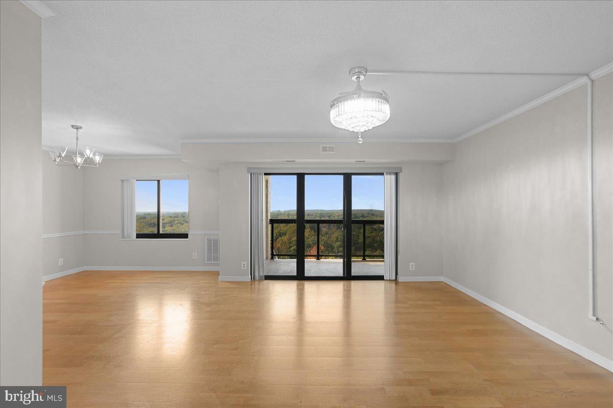 205 YOAKUM PARKWAY 1508