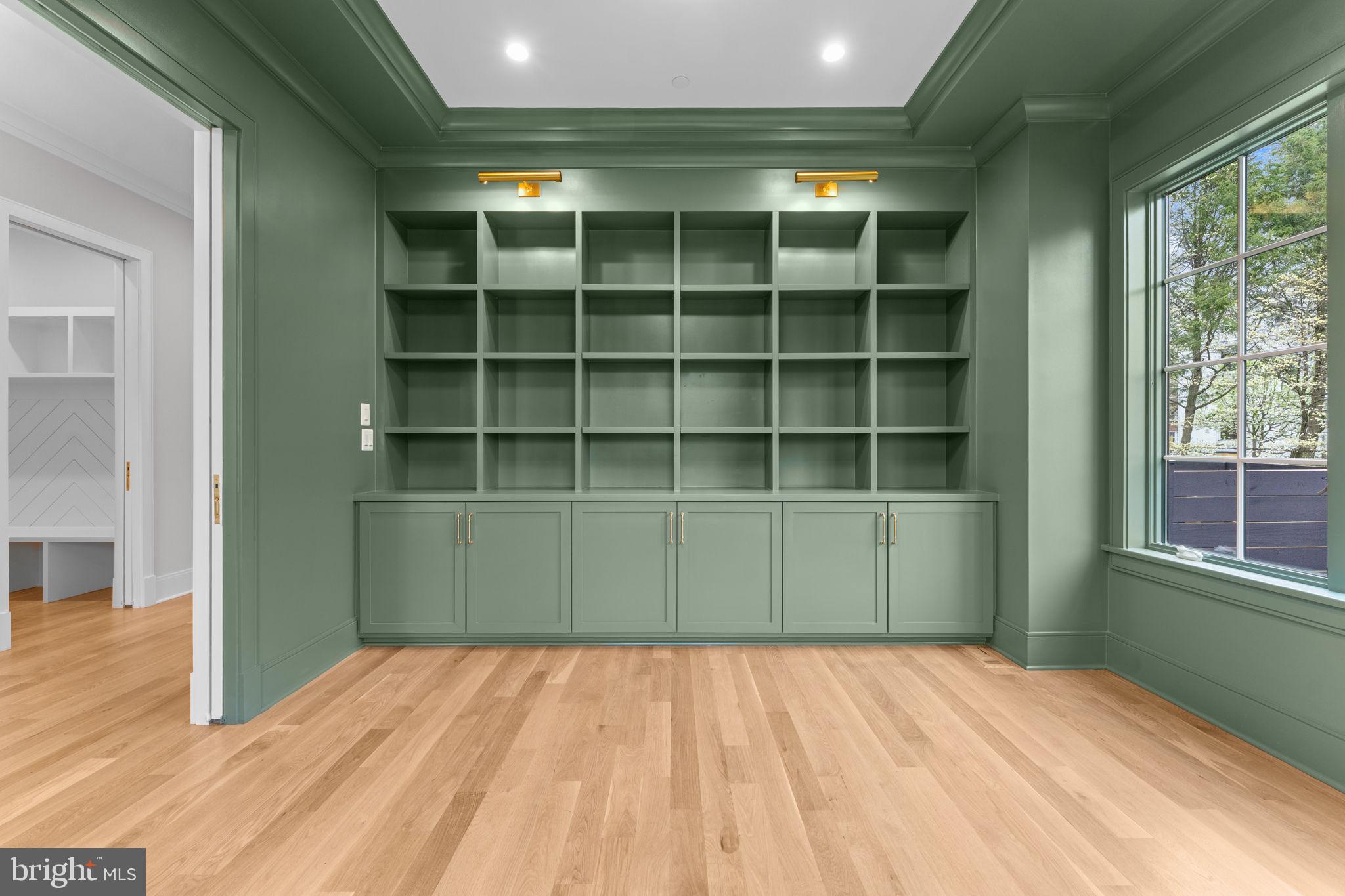 BRADLEY VILLAGE - Residential