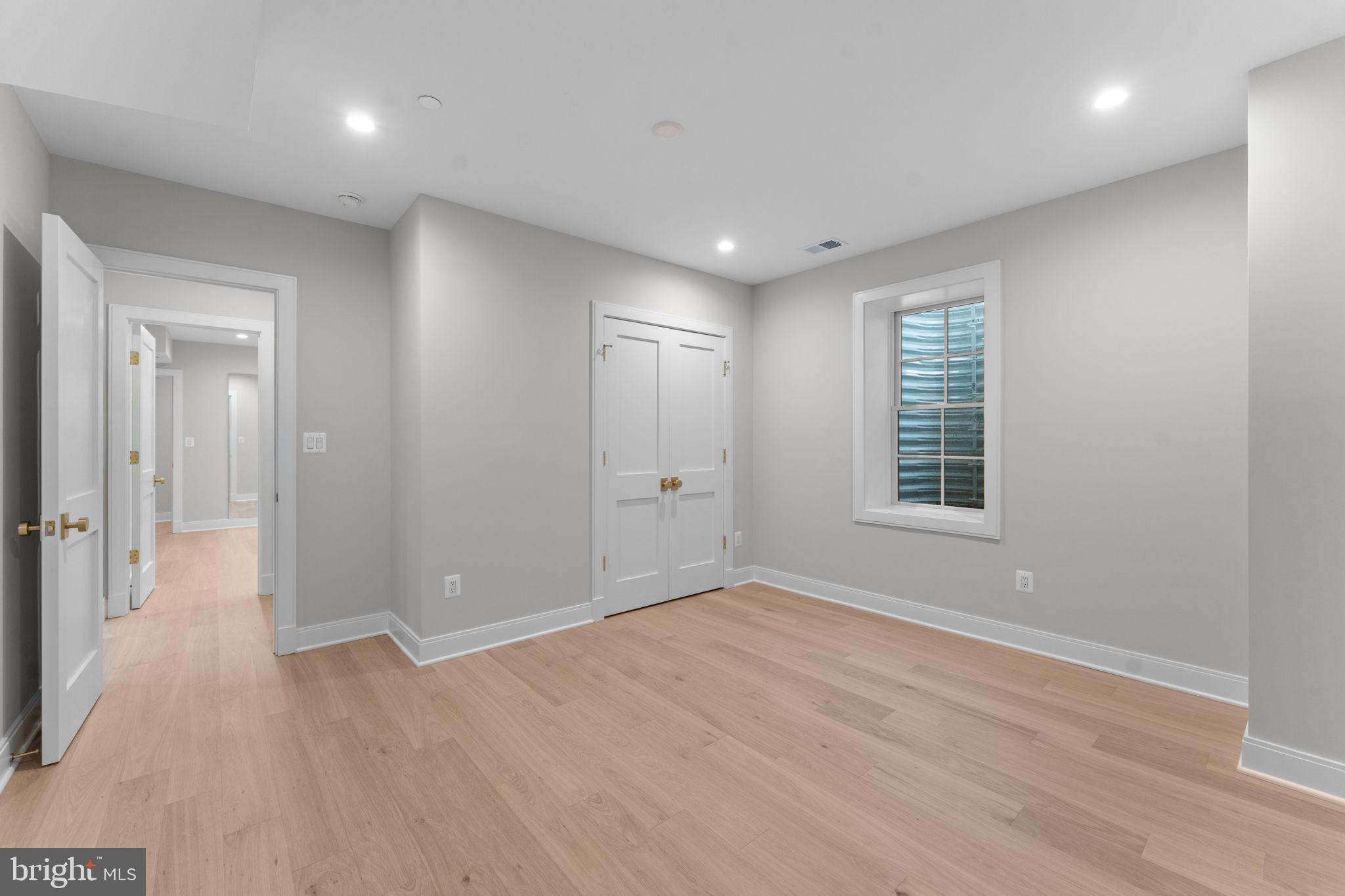 BRADLEY VILLAGE - Residential