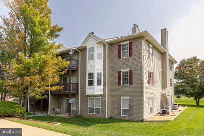 111 TIMBERLAKE TERRACE 5 5 STEPHENS CITY VA 22655
