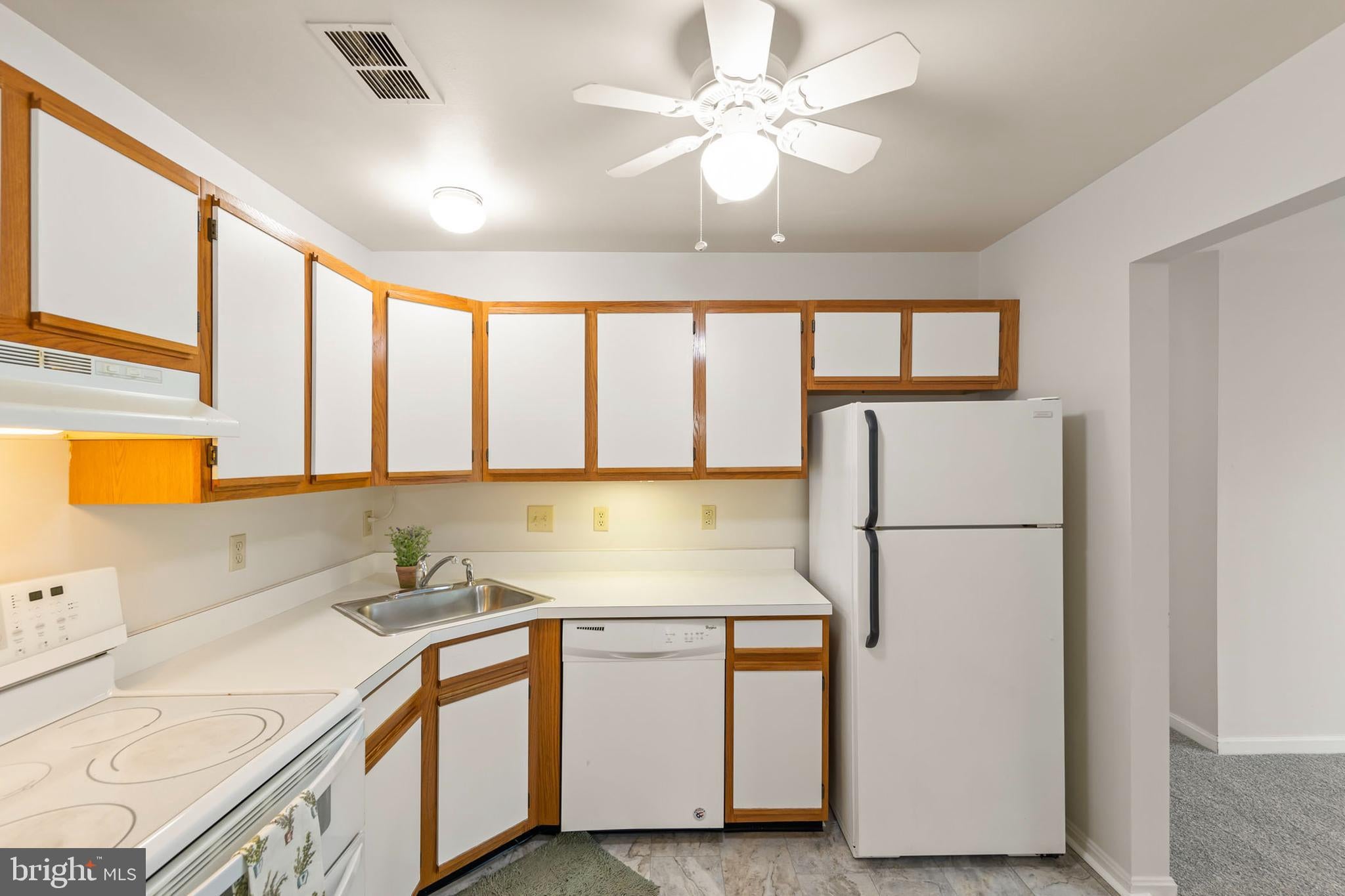 111 TIMBERLAKE TERRACE 5 5