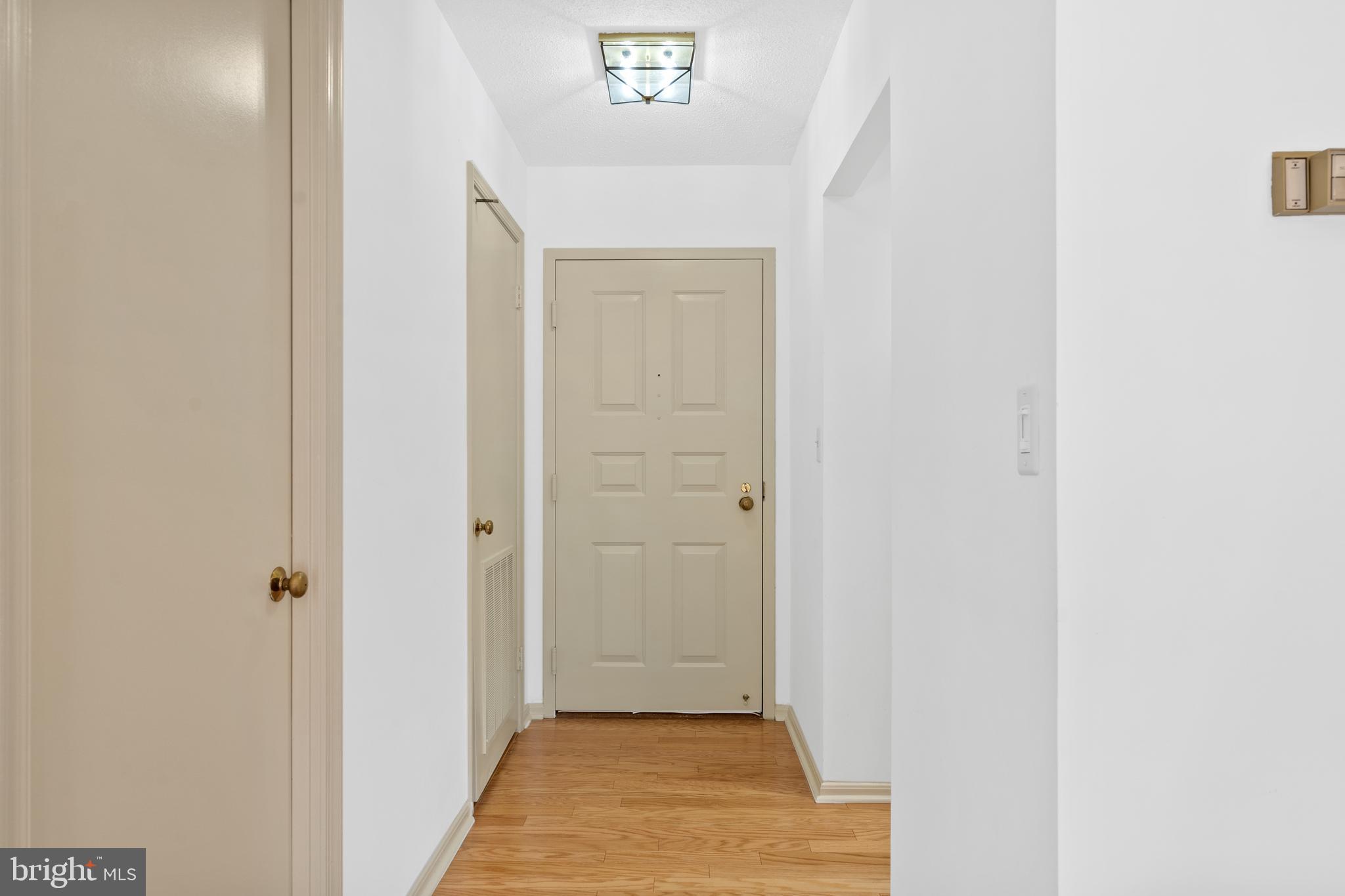 ASTORIA CONDOMINIUM - Residential Lease