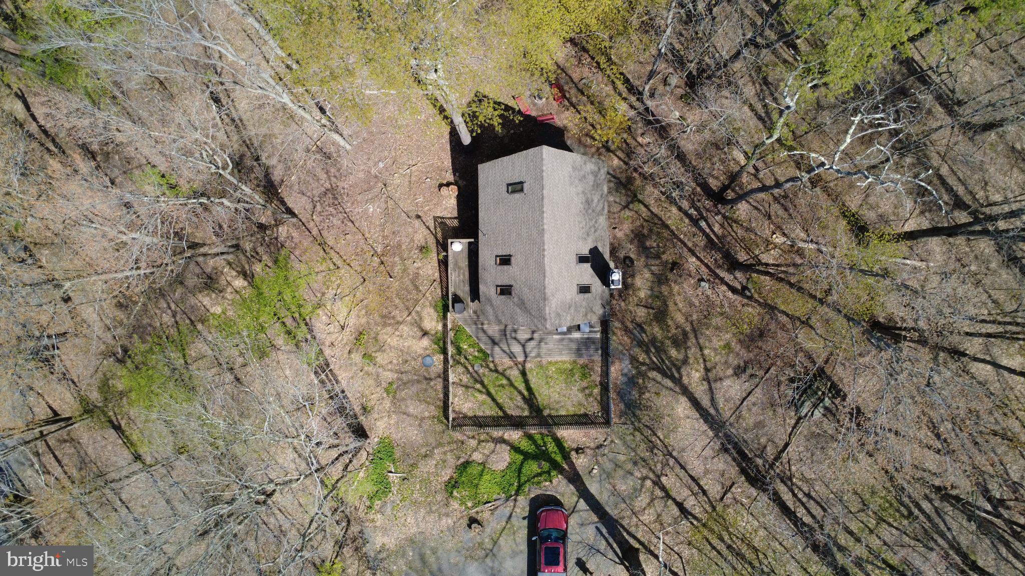ARROWHEAD  LAKES - Residential