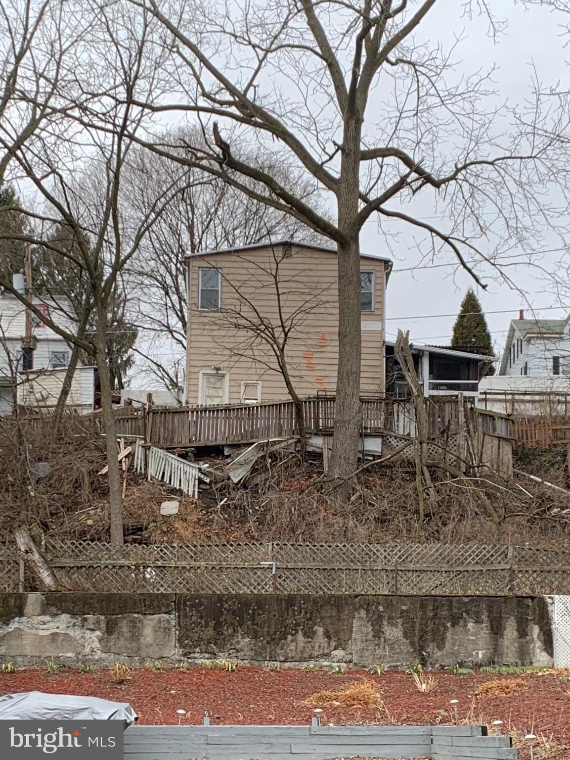 POTTSVILLE - Residential