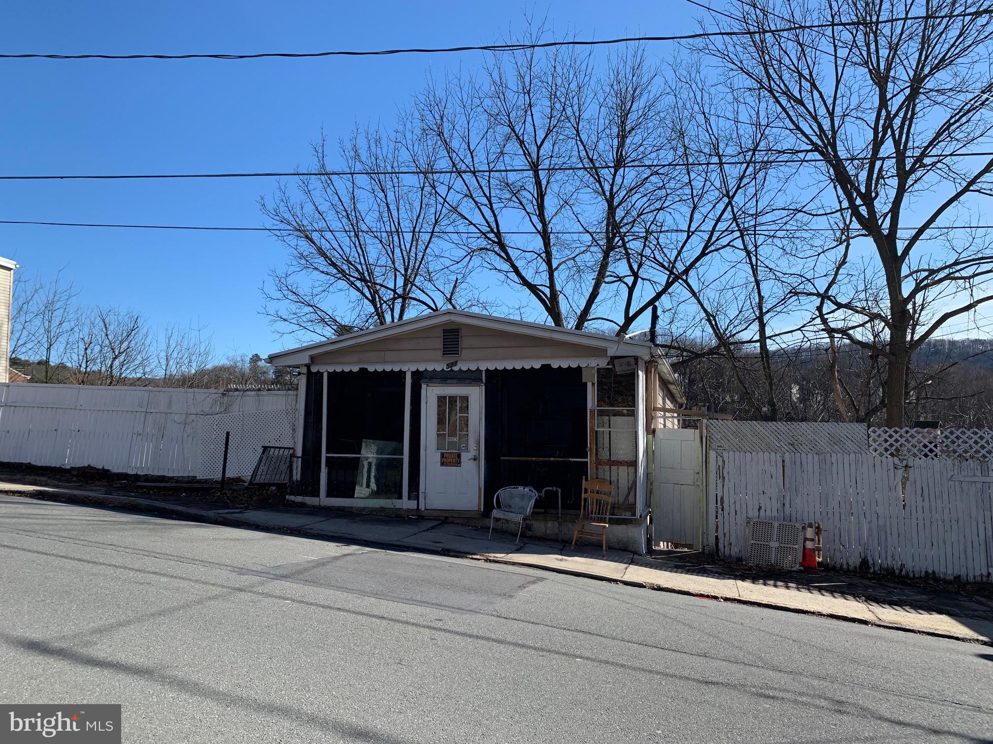 POTTSVILLE - Residential