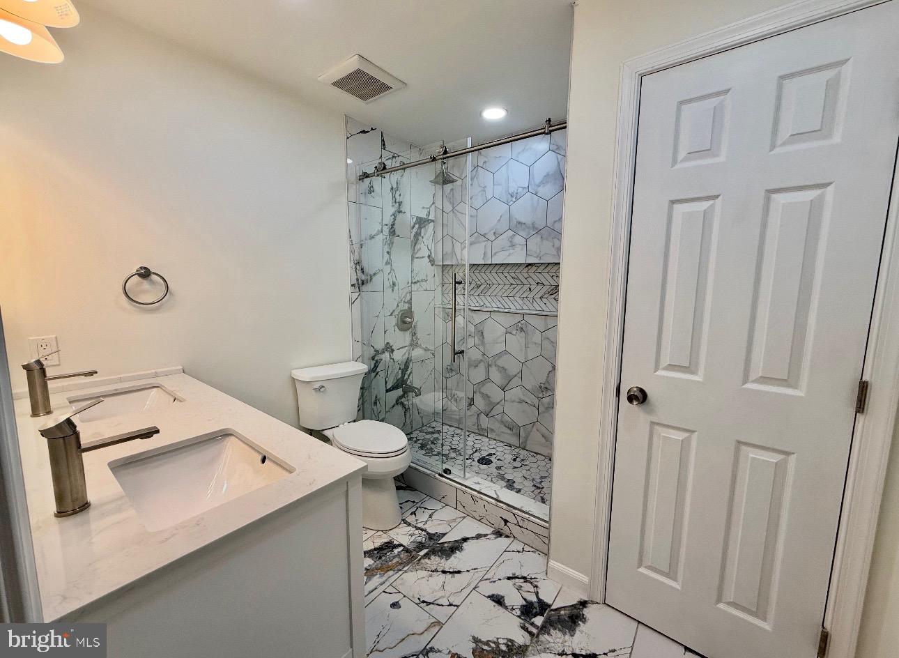 12410 IONA SOUND DRIVE