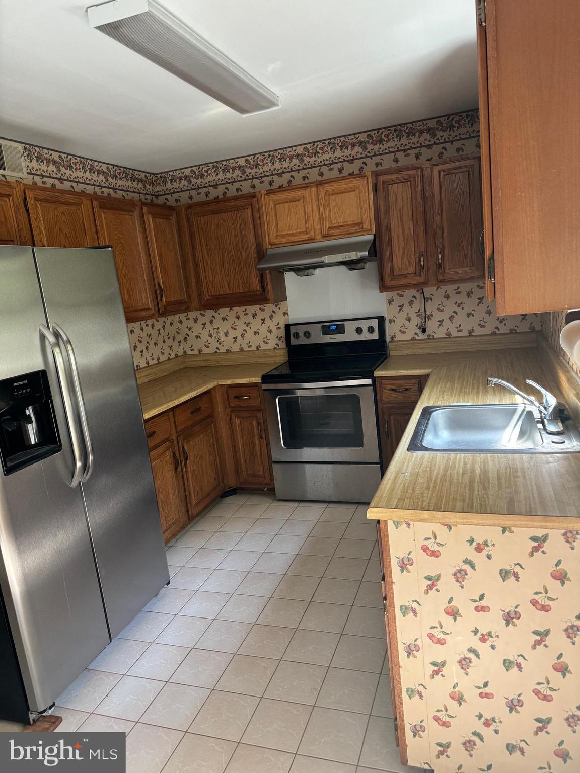 POTOMAC RIDGE - Residential Lease