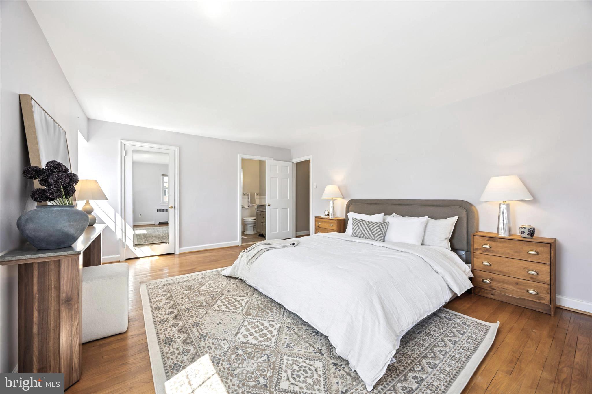 ARONIMINK ESTATES - Residential