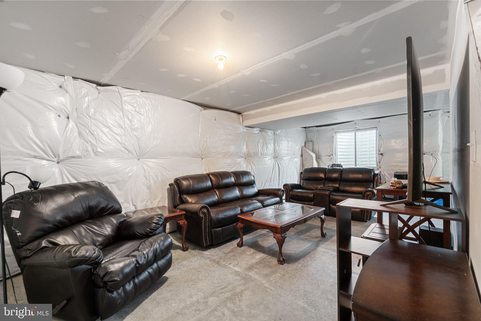 MCCAULEY CROSSING - Residential