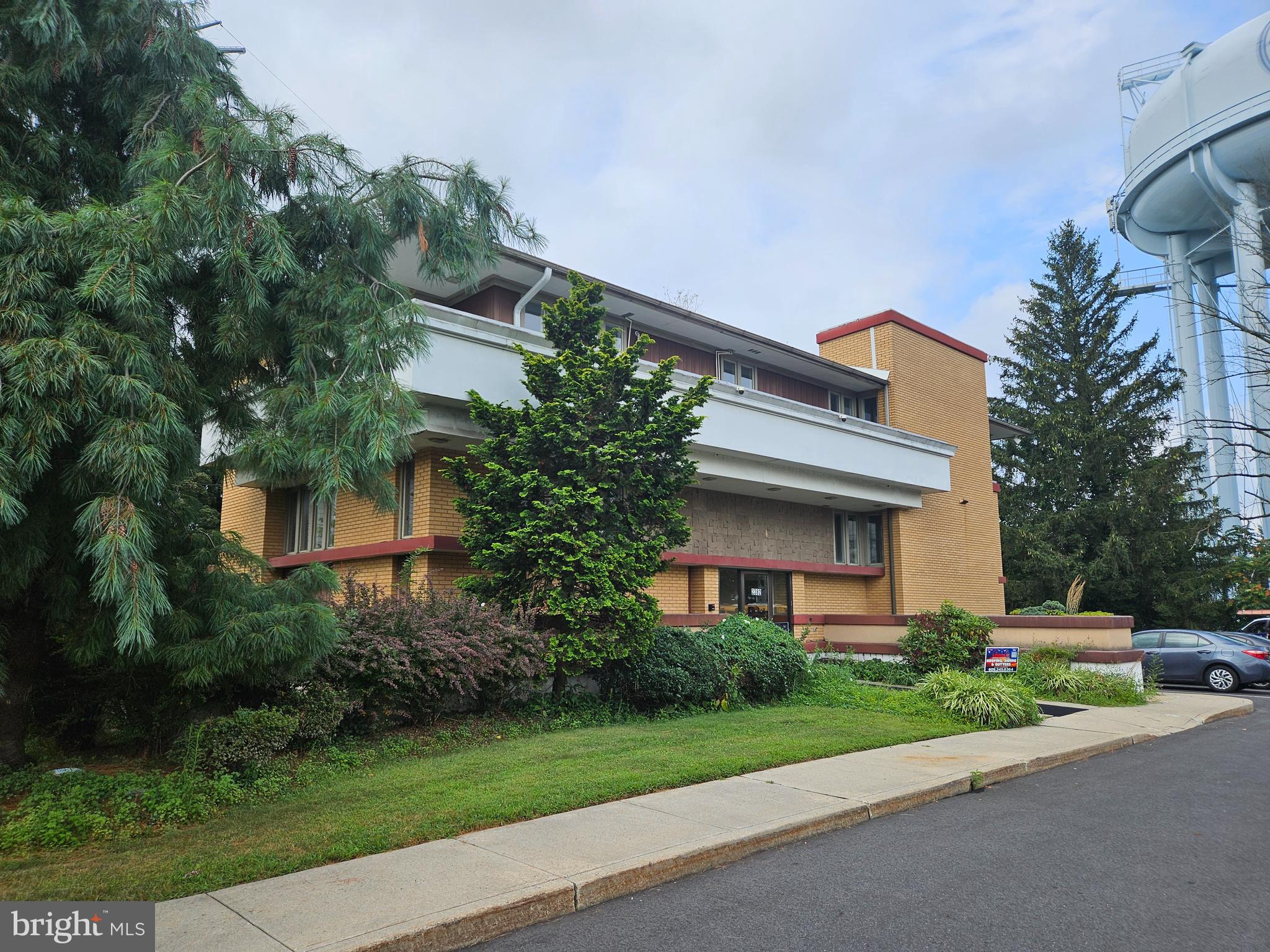 2382 WHITEHORSE MERCERVILLE ROAD