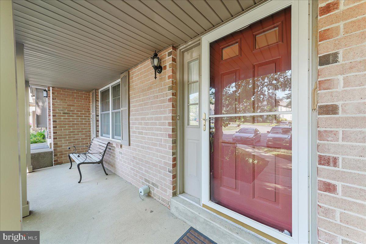209 VICTORIA COURT 101
