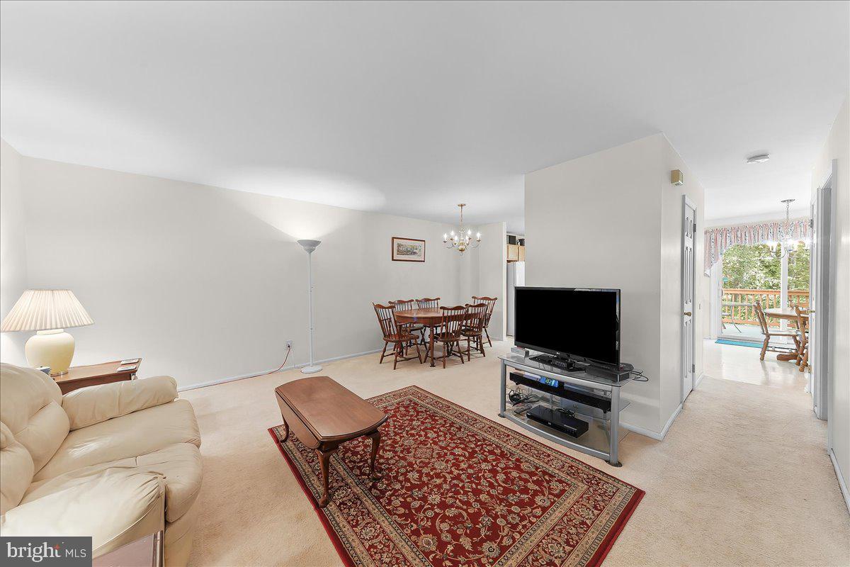 LONGWOOD CROSSING - Residential
