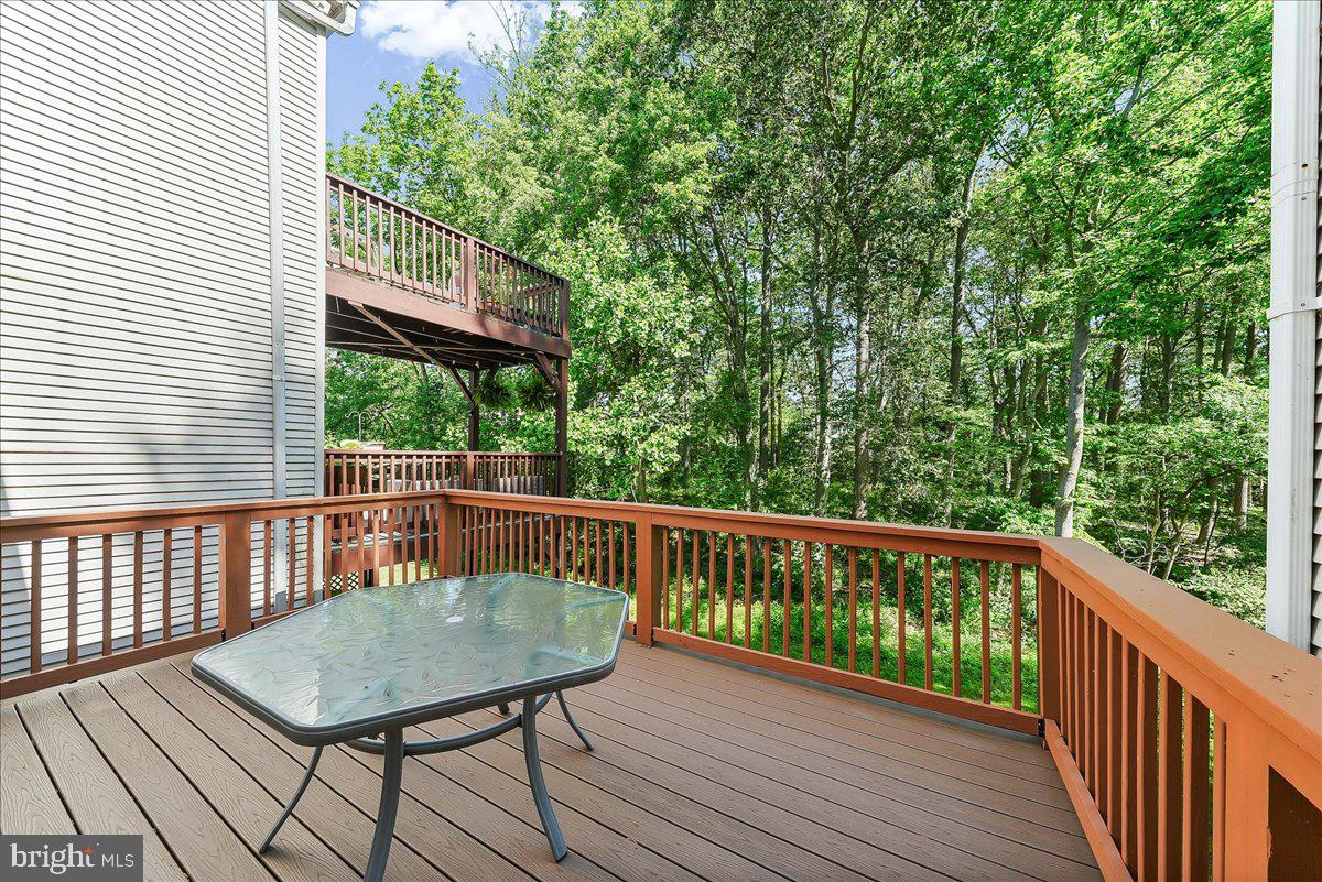LONGWOOD CROSSING - Residential