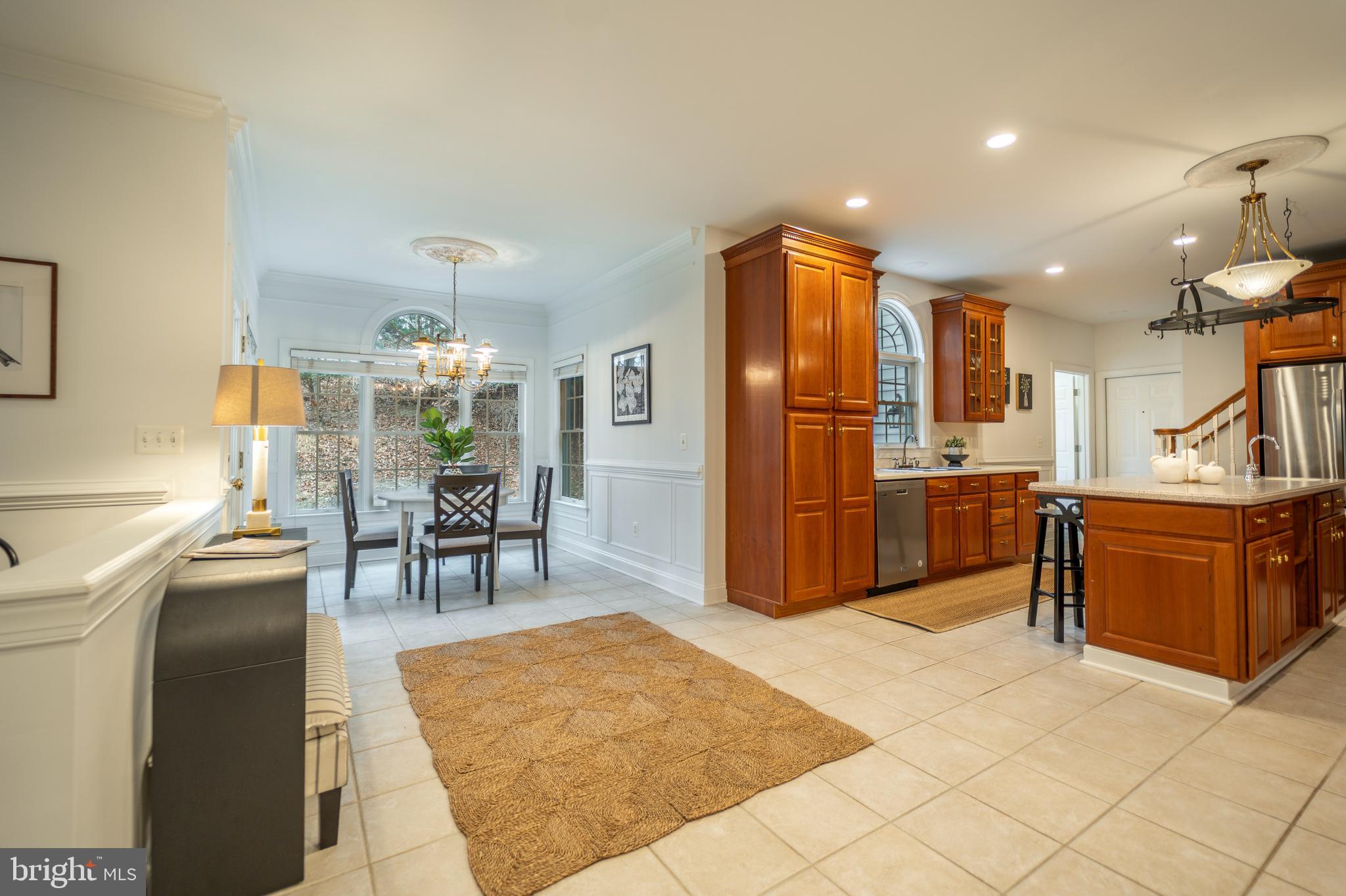 HONEYSUCKLE HILL - Residential