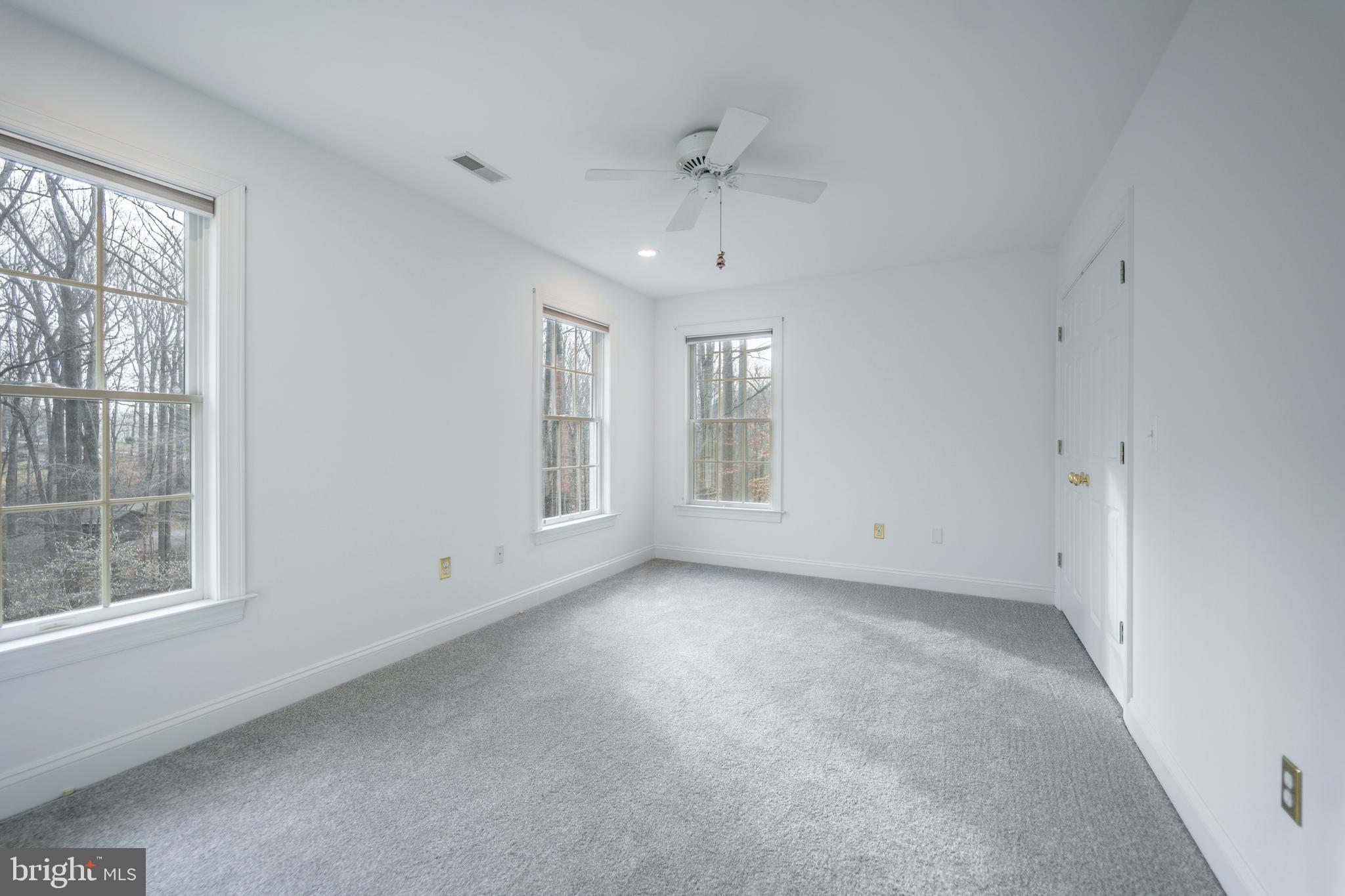 HONEYSUCKLE HILL - Residential