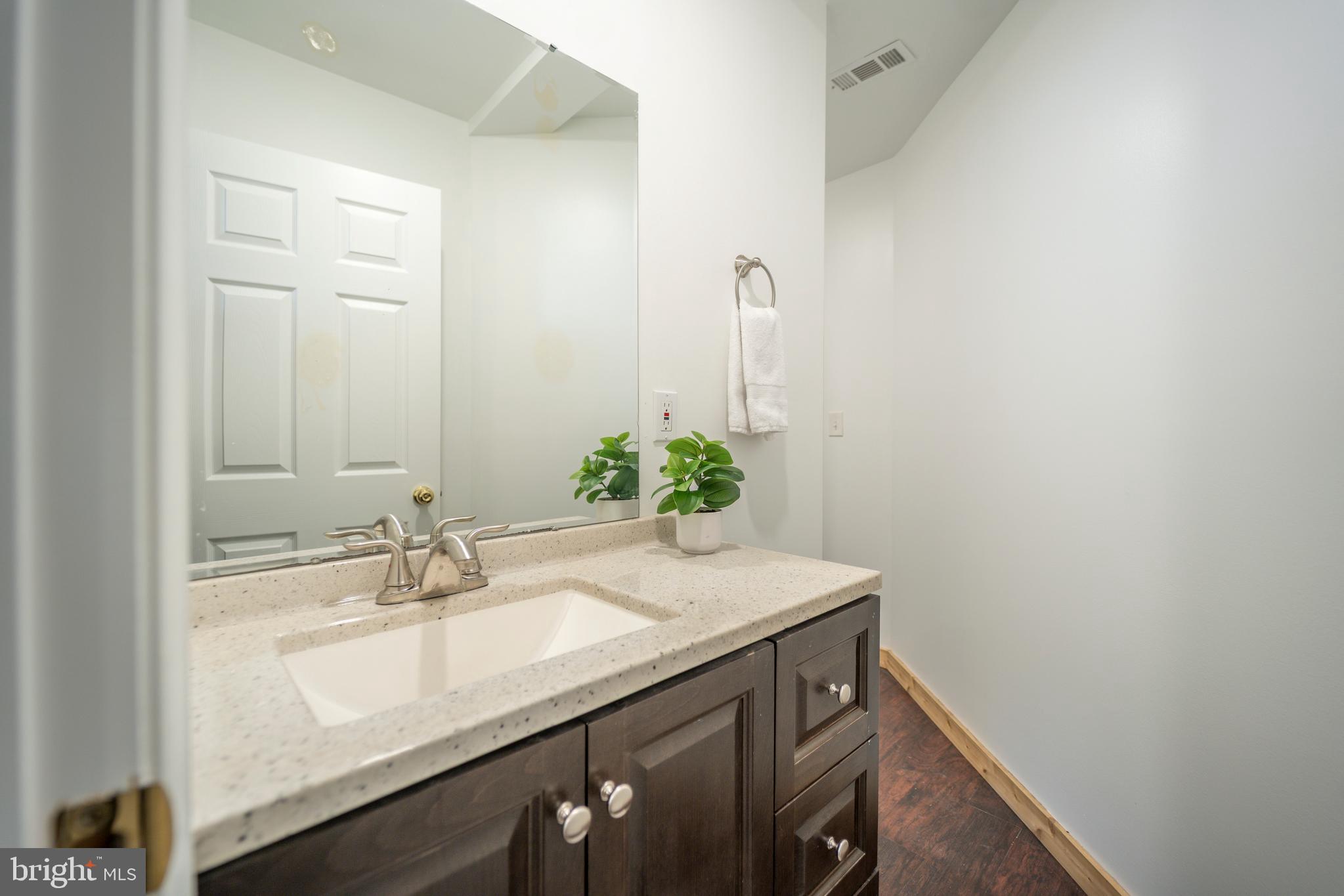 HONEYSUCKLE HILL - Residential