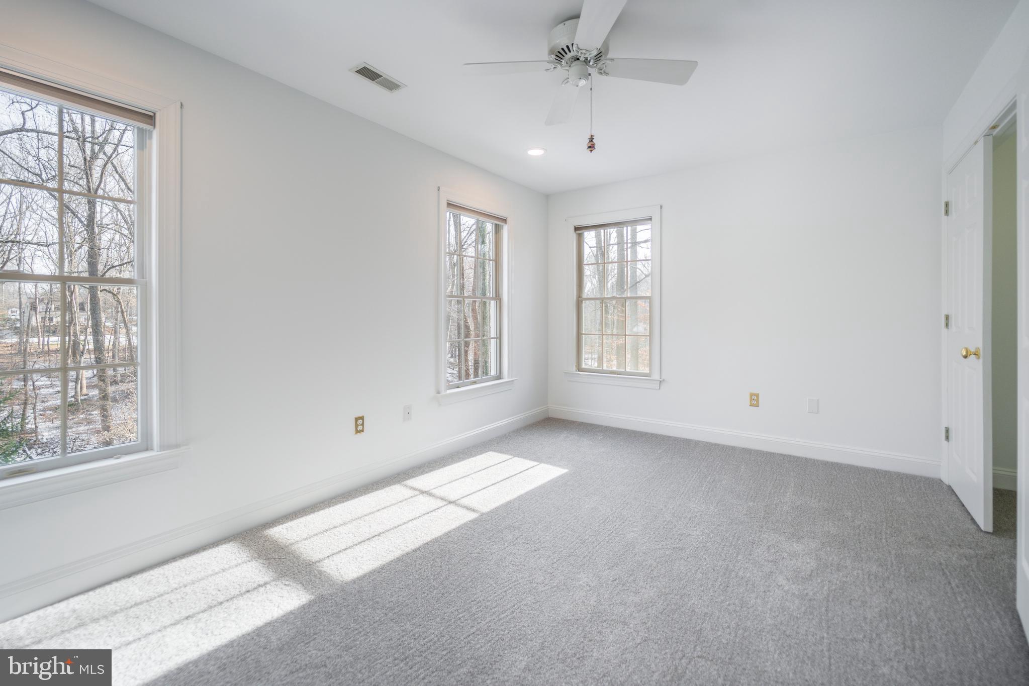 HONEYSUCKLE HILL - Residential