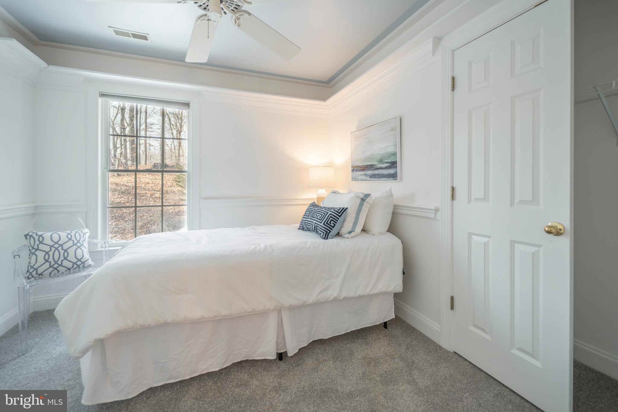 HONEYSUCKLE HILL - Residential