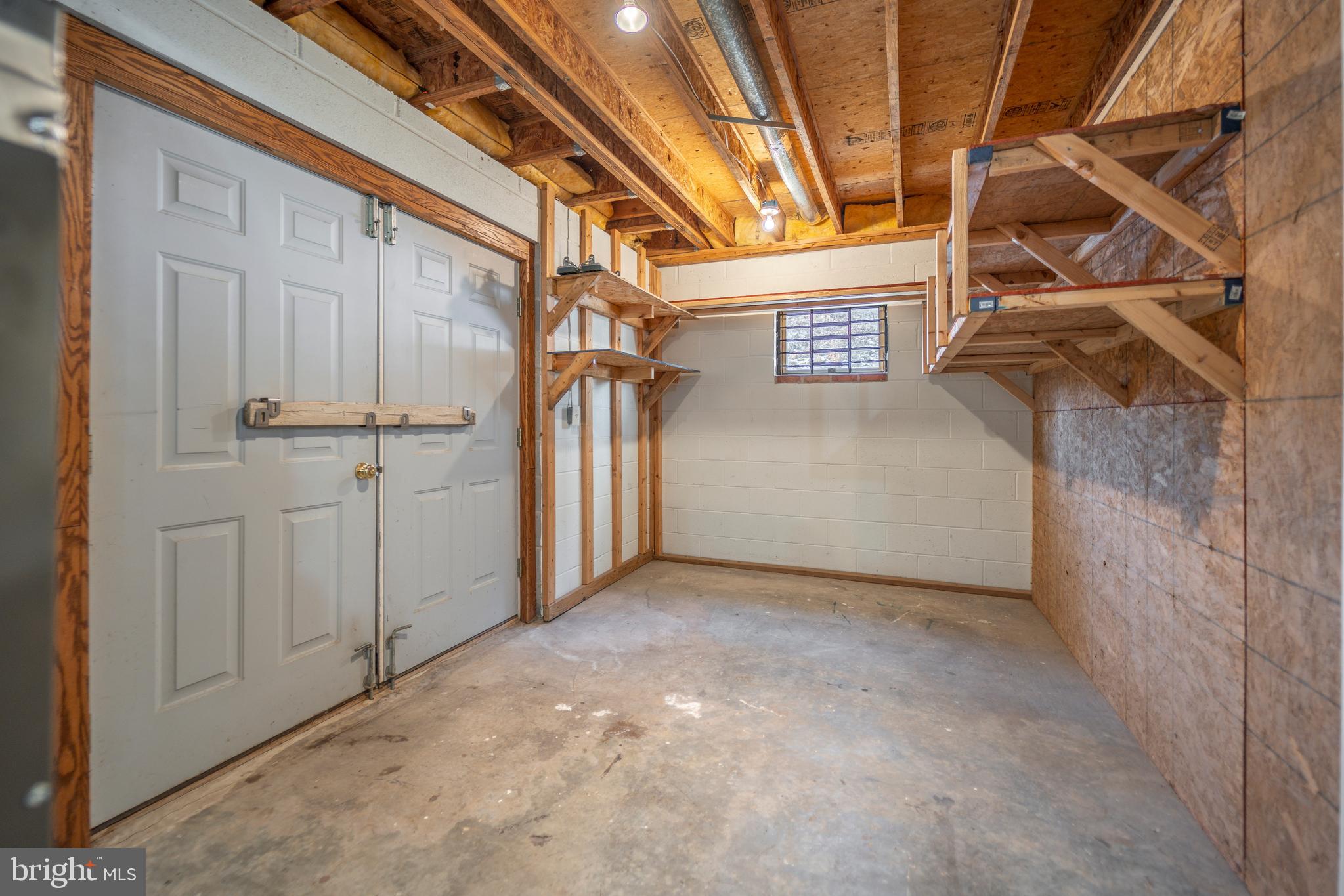 HONEYSUCKLE HILL - Residential