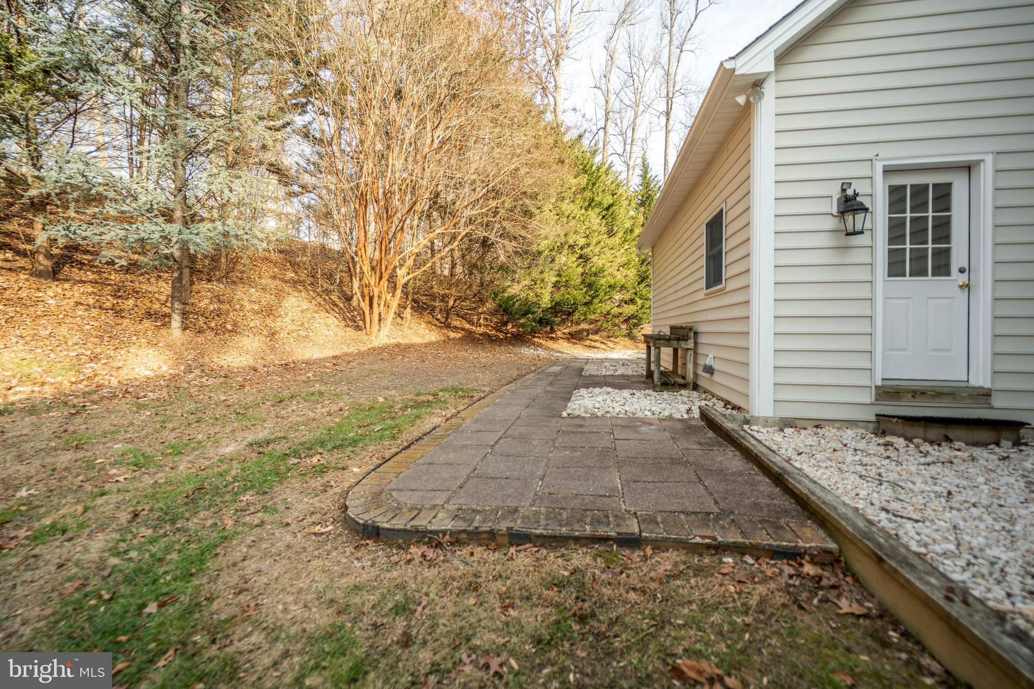 HONEYSUCKLE HILL - Residential