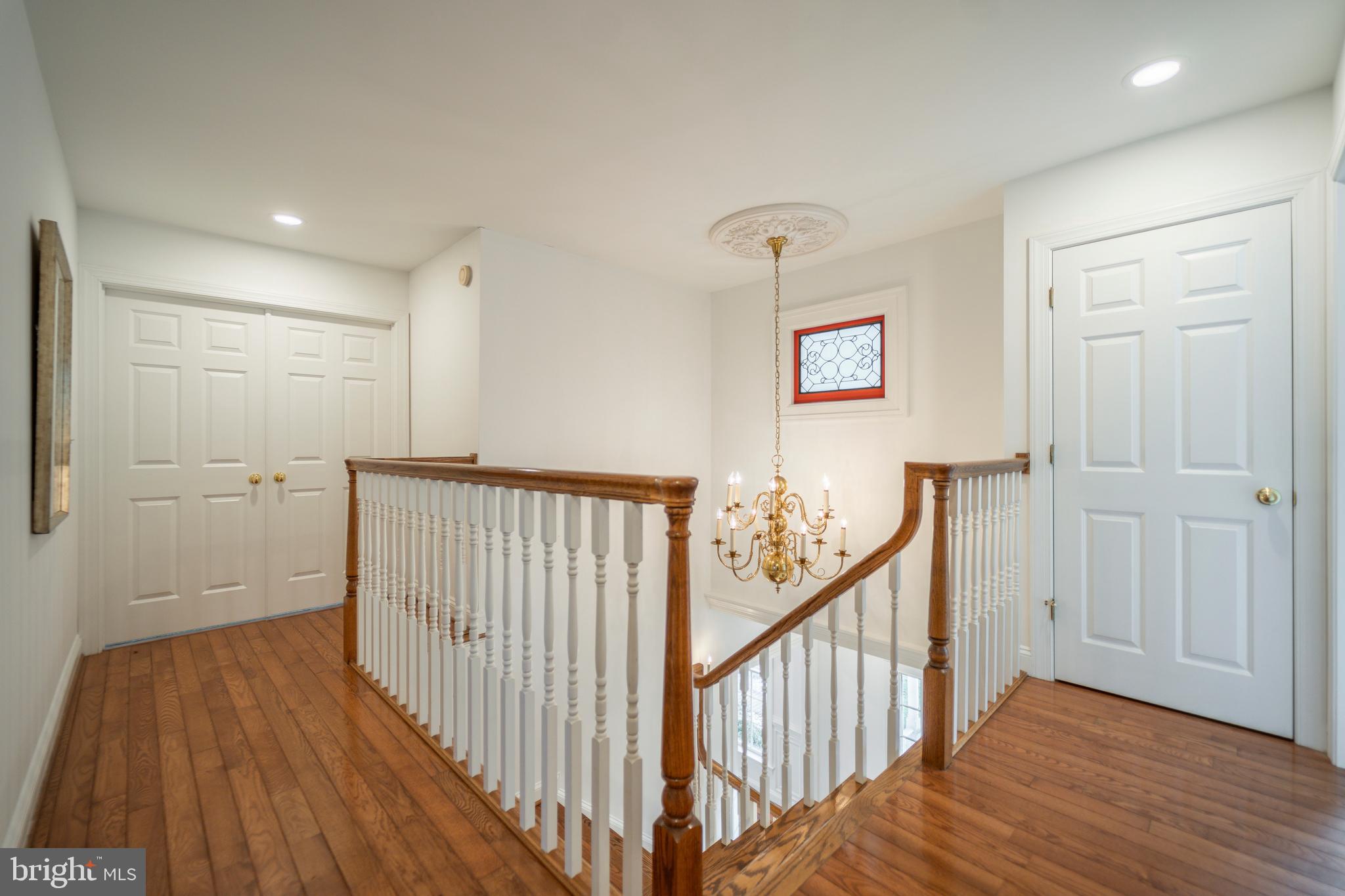 HONEYSUCKLE HILL - Residential