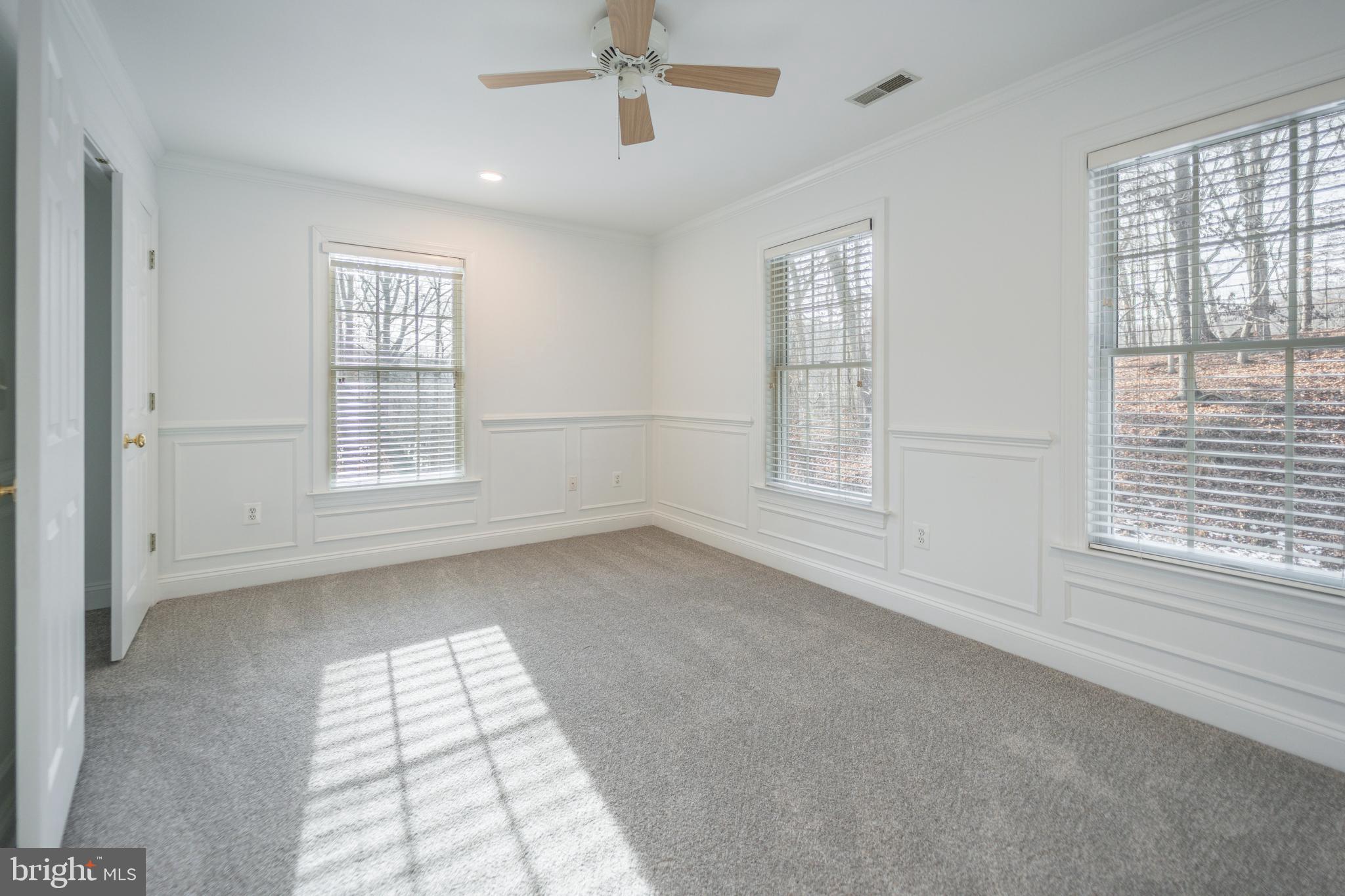 HONEYSUCKLE HILL - Residential