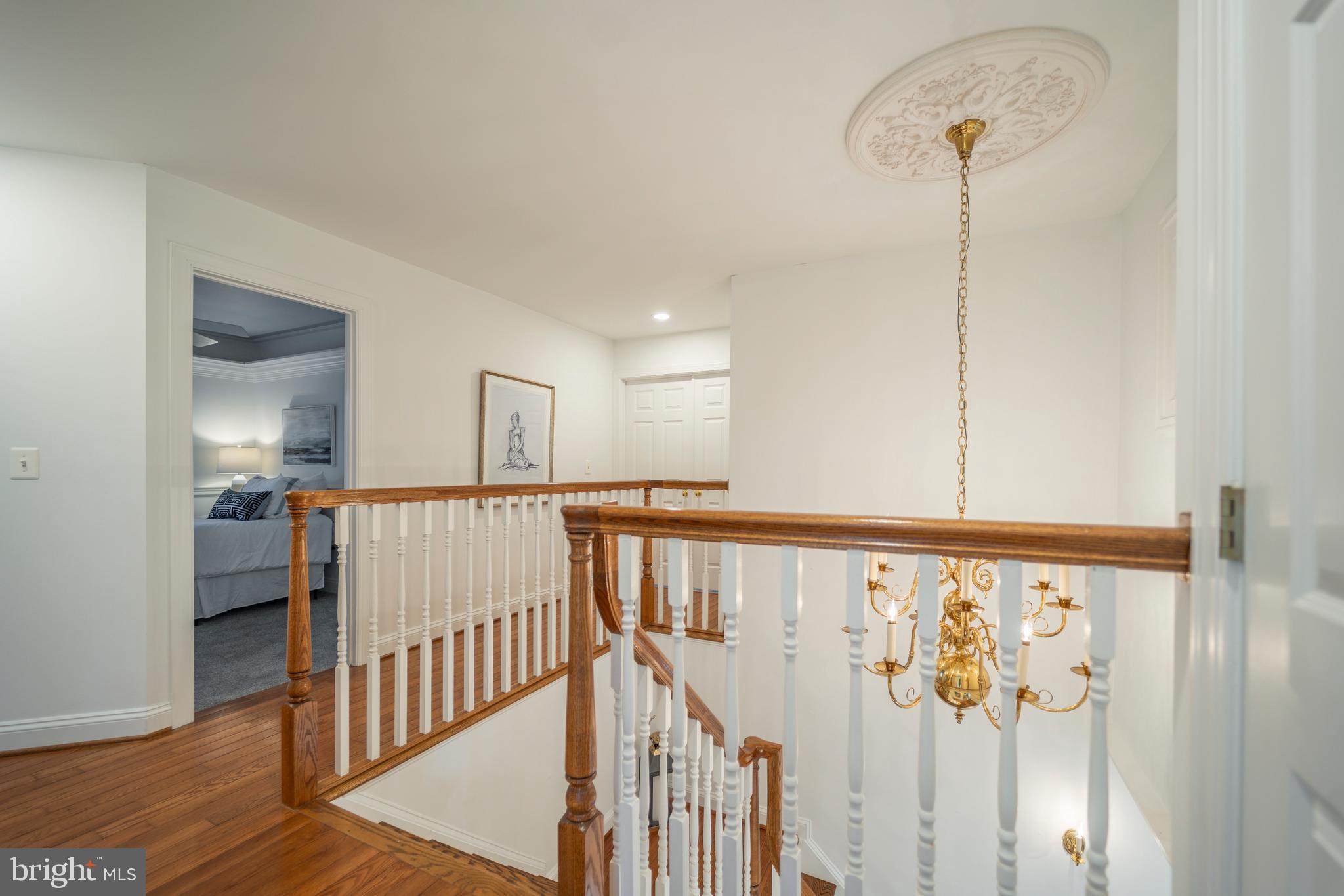 HONEYSUCKLE HILL - Residential