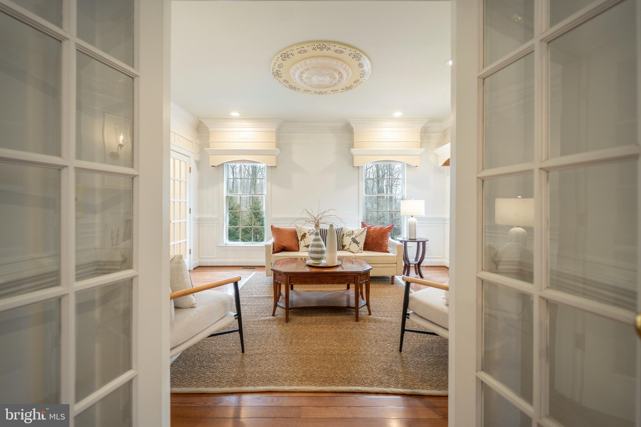 HONEYSUCKLE HILL - Residential