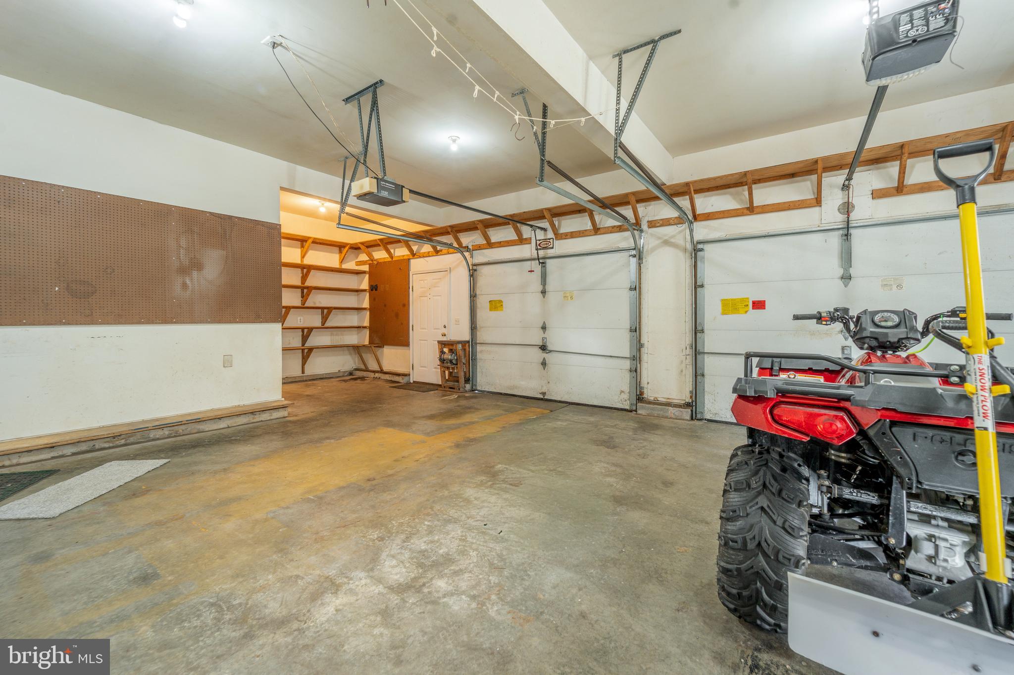 HONEYSUCKLE HILL - Residential