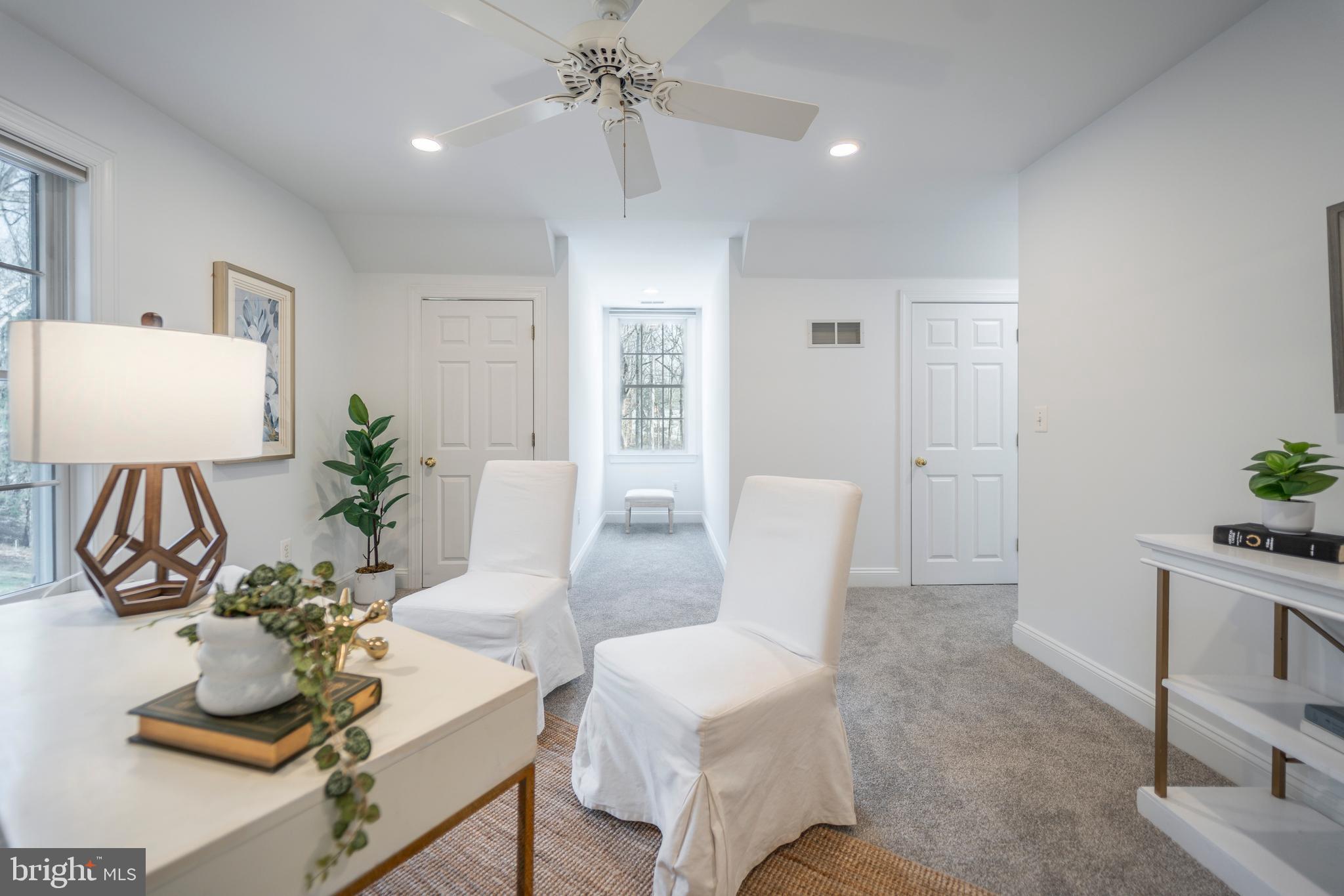 HONEYSUCKLE HILL - Residential