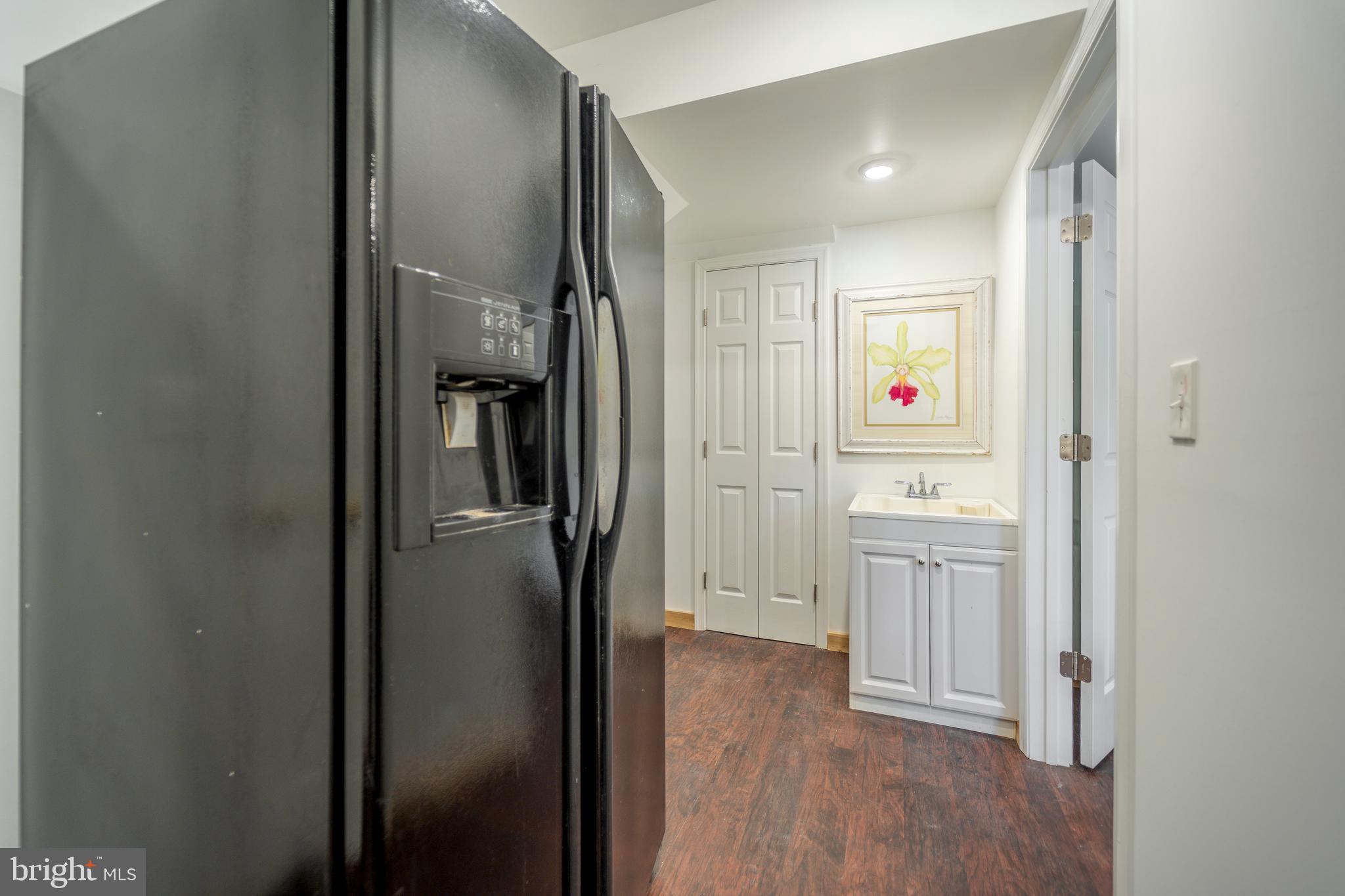 HONEYSUCKLE HILL - Residential