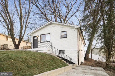5117 Emo Street, Capitol Heights, MD 20743 - #: MDPG2188132
