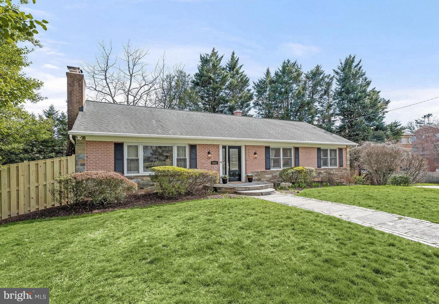 NEW LISTING in Sumner! Introducing a charming rambler tucked away on a tranquil cul-de-sac within the highly coveted Sumner Neighborhood. Situated on one of the largest lots in the area, spanning .41 acres, this residence offers the epitome of single-level living. Upon entering, you're greeted by a spacious living room featuring a cozy wood-burning fireplace, ideal for relaxation and gatherings. Adjacent is a formal dining room, perfect for hosting dinners and celebrations. Sunlight pours into the family room, doubling as a bright breakfast area, creating an inviting atmosphere for morning meals and casual lounging.
The heart of the home, a gourmet kitchen, boasts stainless steel appliances, ensuring a seamless culinary experience. Accommodations include three generously sized bedrooms and 2.5 bathrooms on the main floor, providing ample space for comfort and convenience. Venturing downstairs reveals a sprawling rec room, offering endless possibilities for entertainment and leisure. An additional sunlit bedroom provides a private retreat, while a well-appointed office with backyard access offers a serene workspace. Completing the lower level is another full bath and a spacious 2-car garage, ensuring ample storage and convenience.