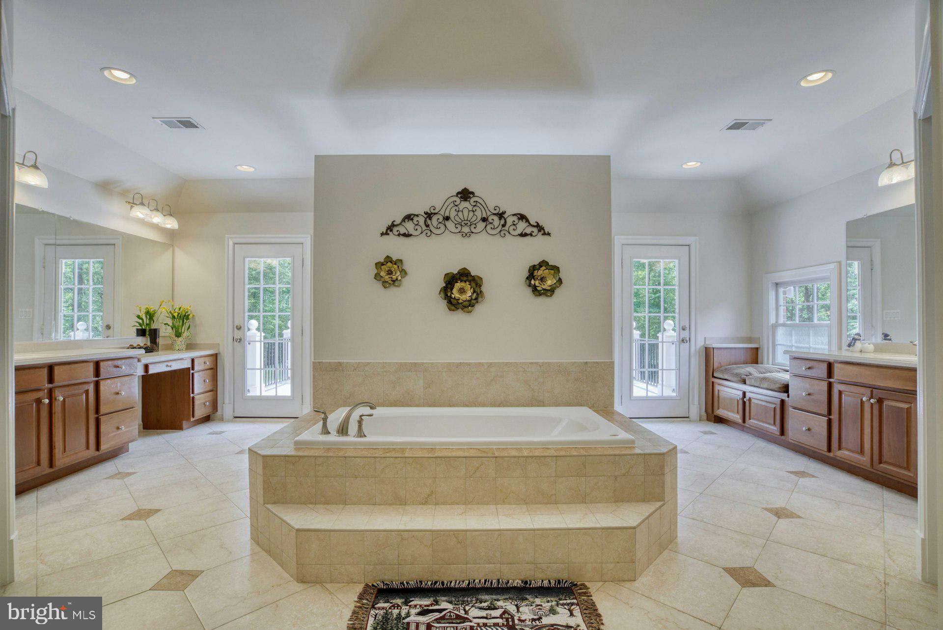 CATHEDRAL FOREST - Residential