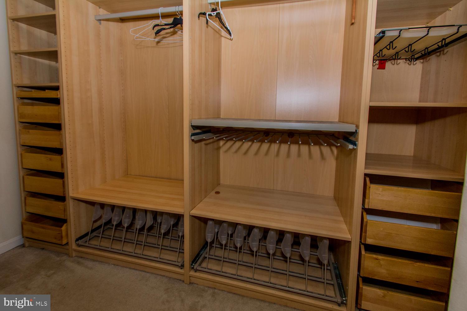 HIGH VIEW AT HUNT VALLEY - Residential