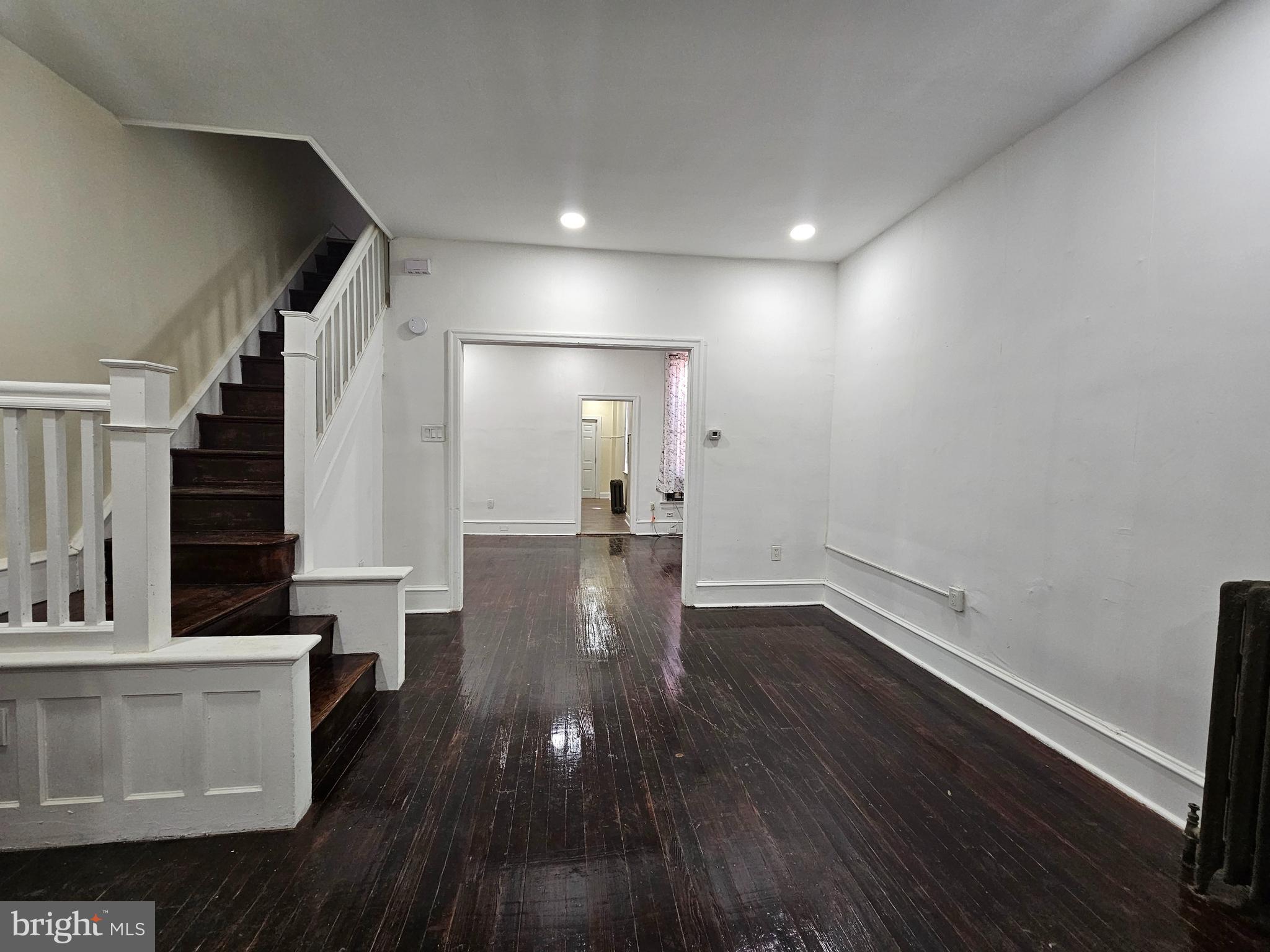 LOGAN - Residential Lease