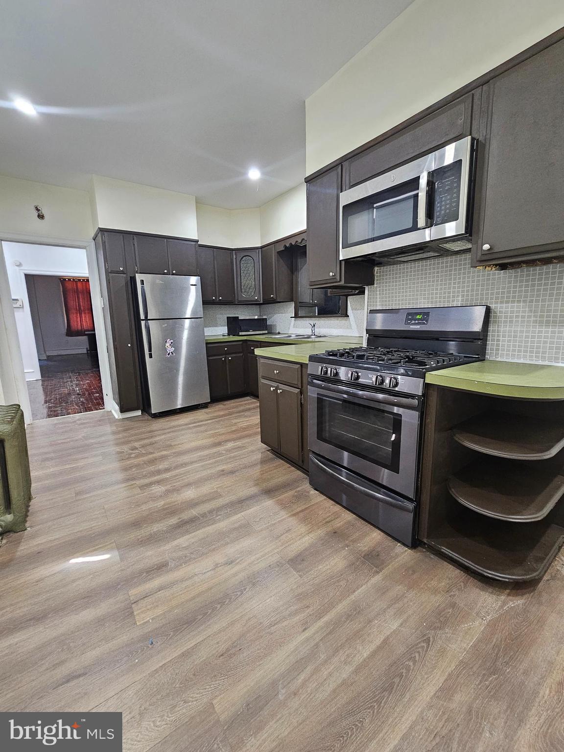 LOGAN - Residential Lease