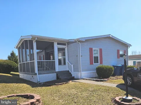 20 Meadow Run Place, Harrisburg, PA MLS: PADA2043008