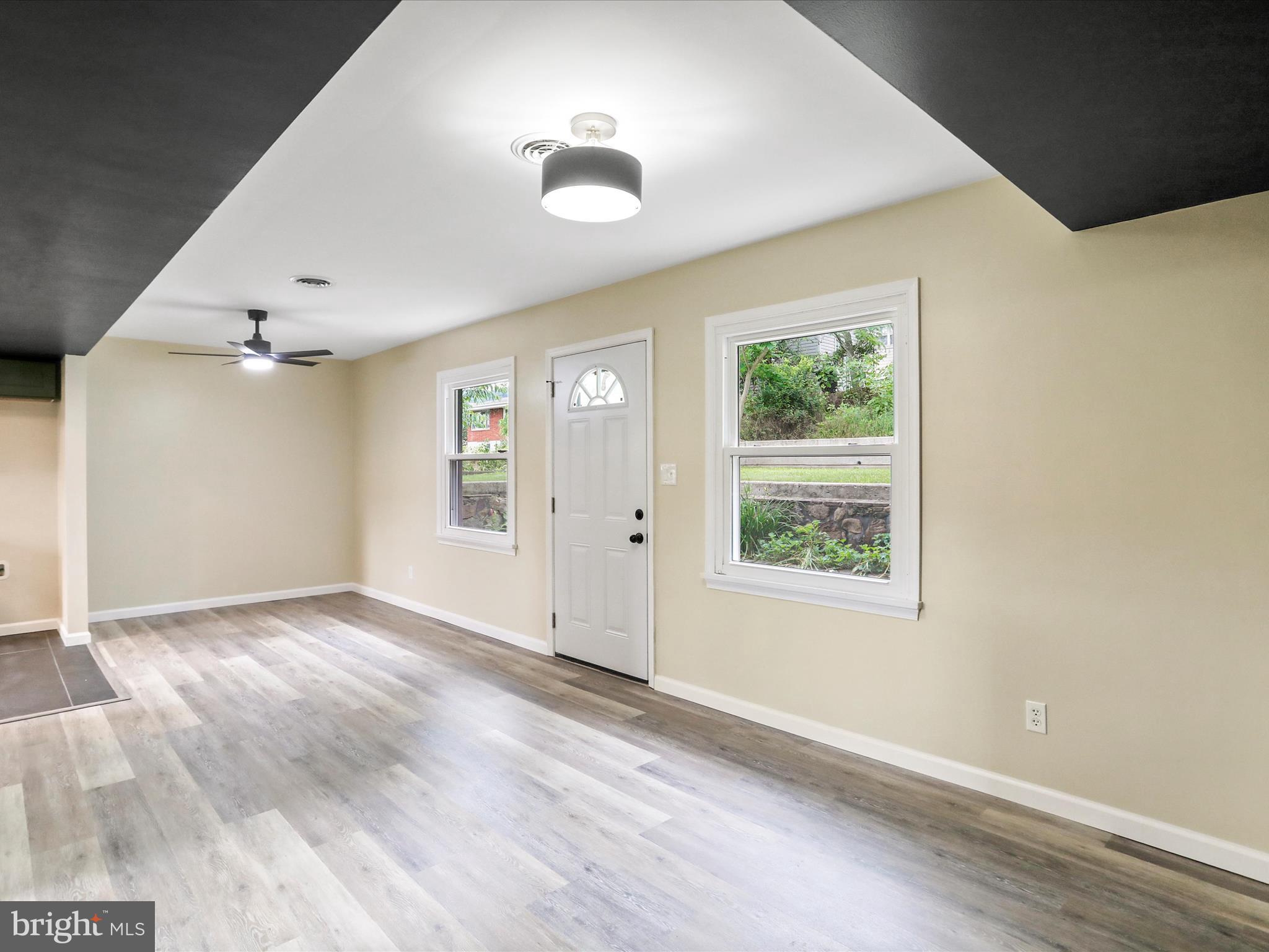 HAWTHORN HEIGHTS - Residential