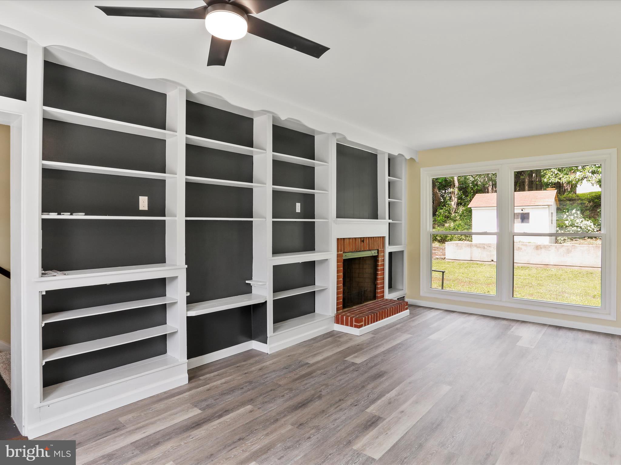 HAWTHORN HEIGHTS - Residential