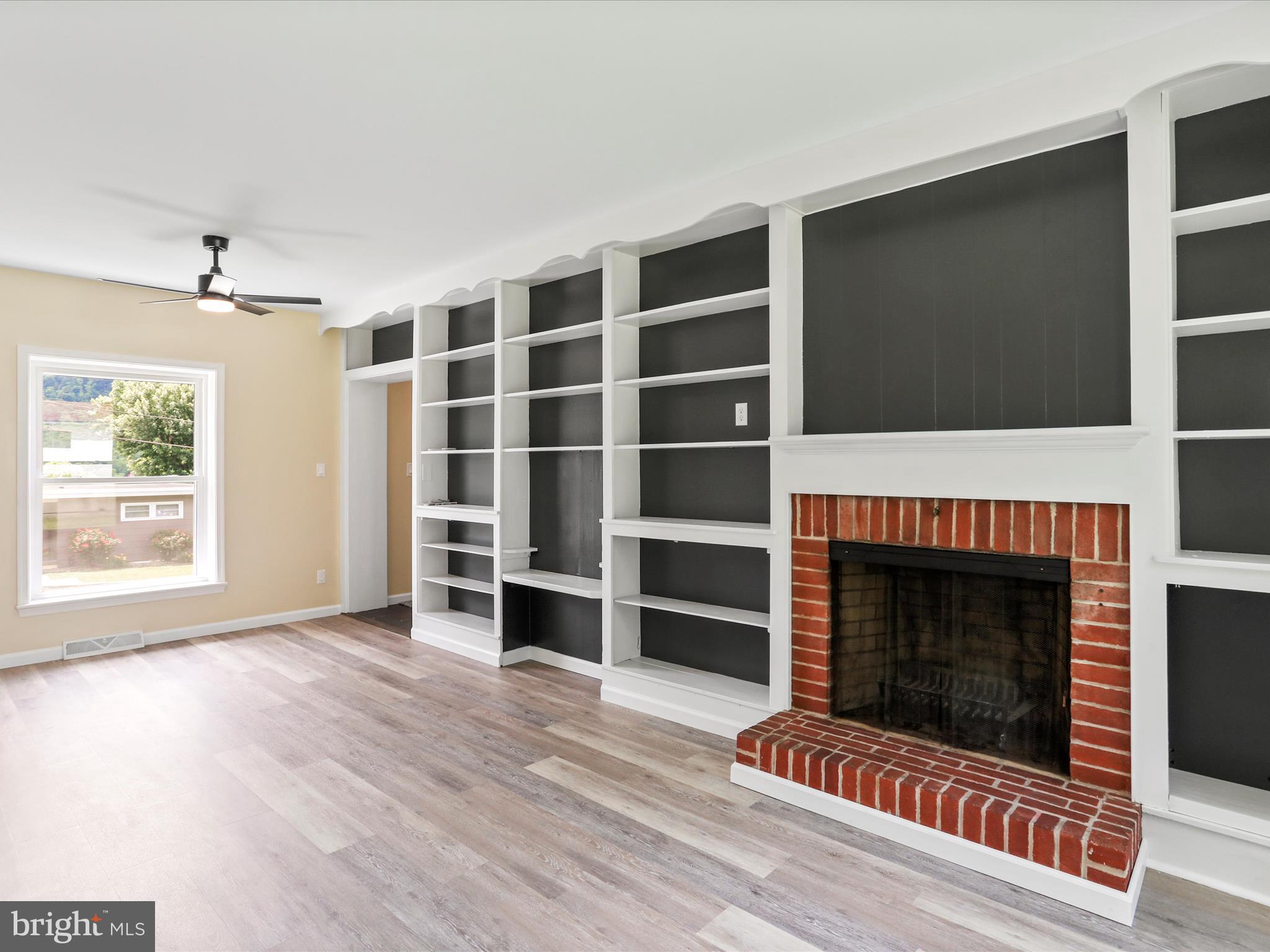 HAWTHORN HEIGHTS - Residential