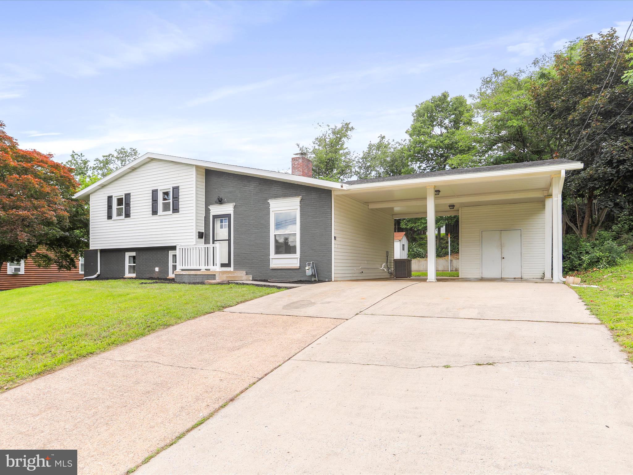 HAWTHORN HEIGHTS - Residential