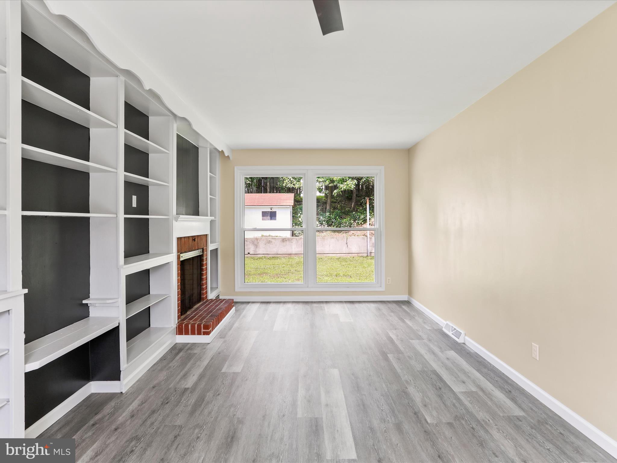 HAWTHORN HEIGHTS - Residential