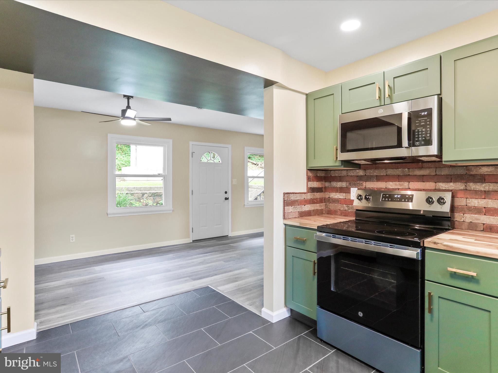 HAWTHORN HEIGHTS - Residential