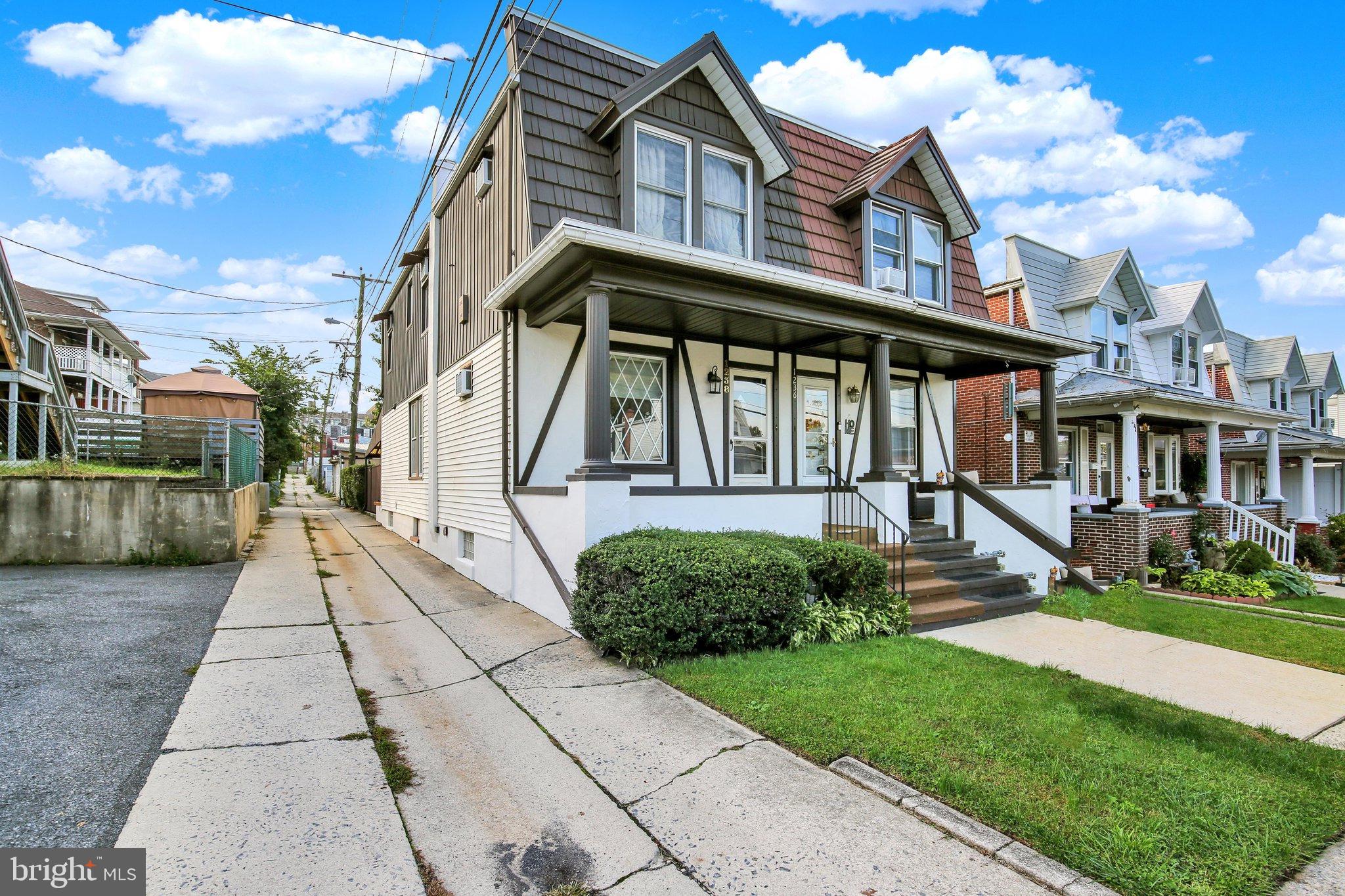 1238 PIKE STREET