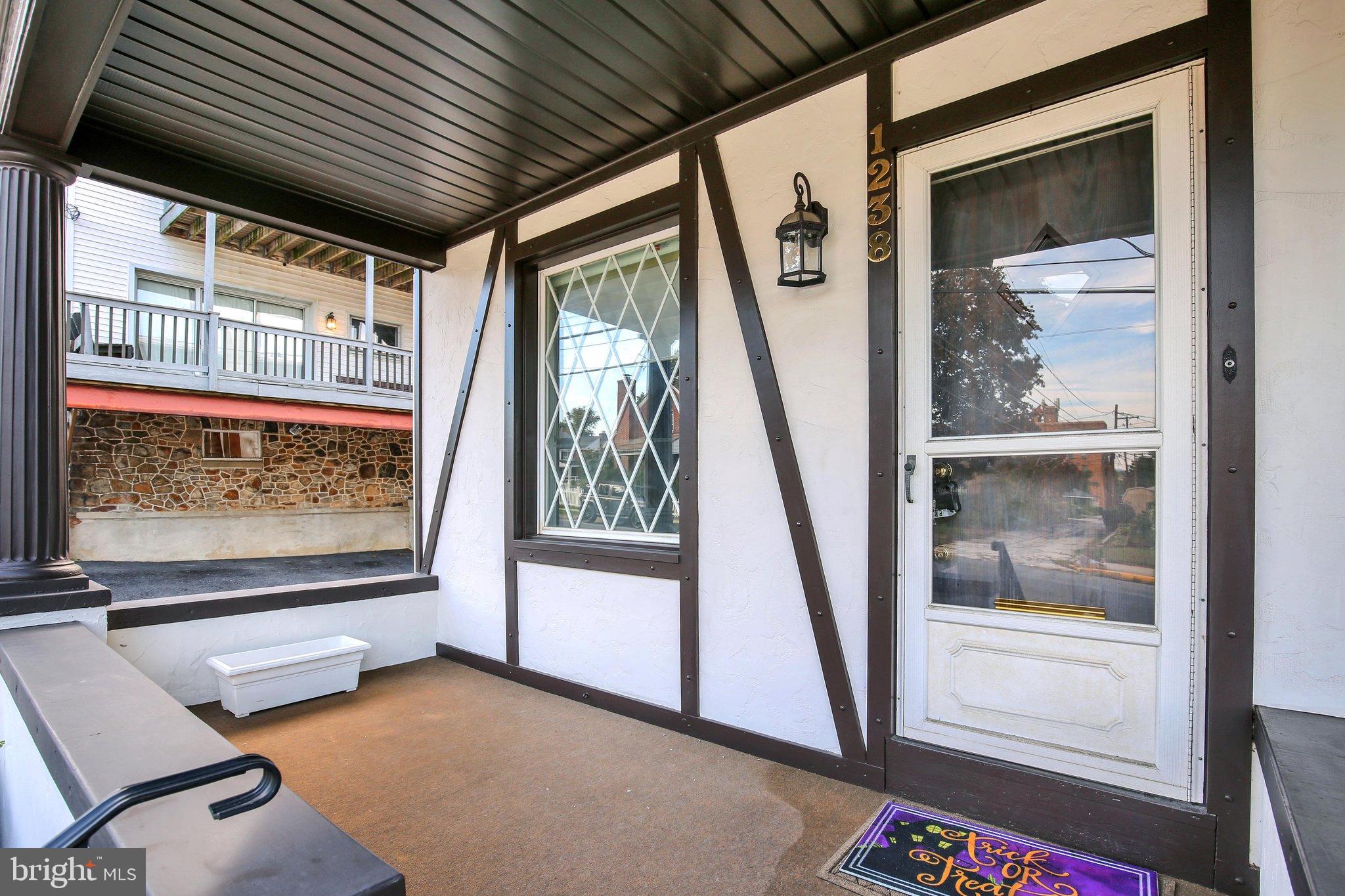 1238 PIKE STREET