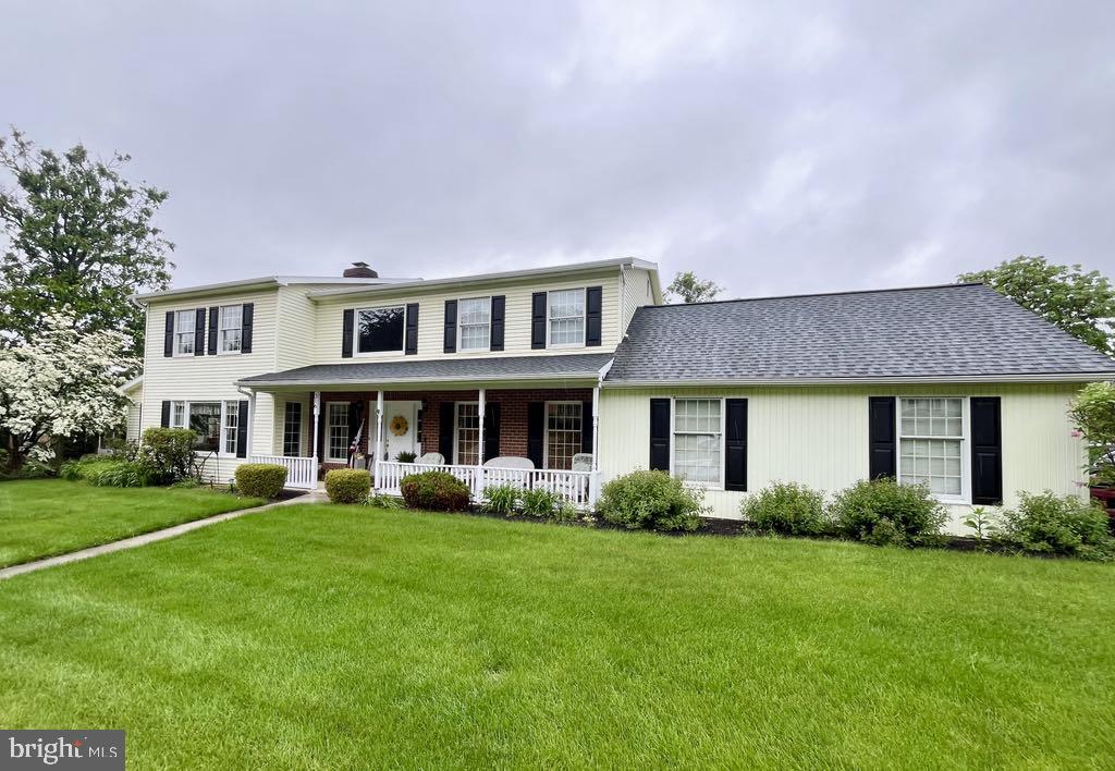 316 E MEADOW DRIVE