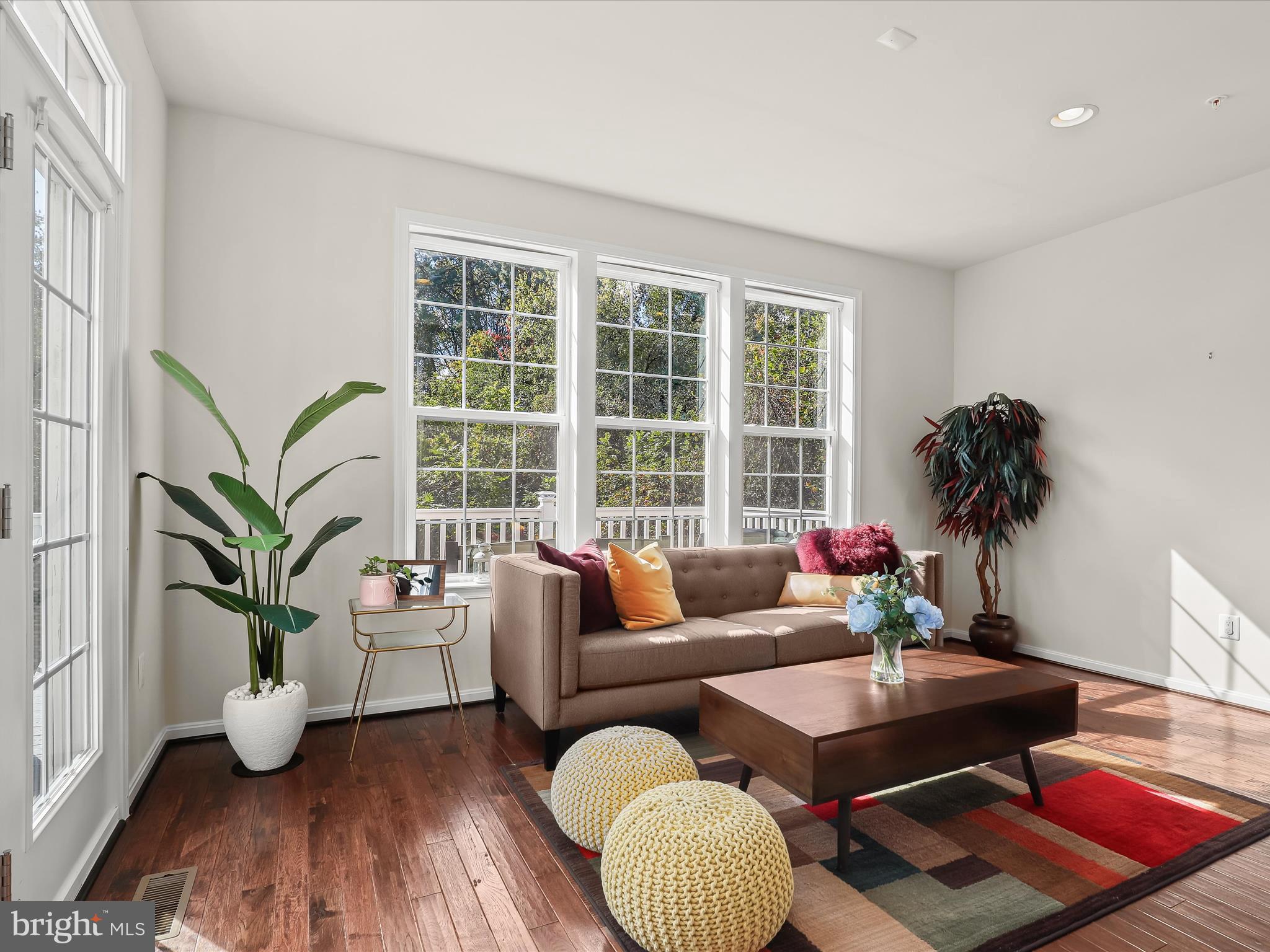 VILLAGGIO ENCLAVE - Residential